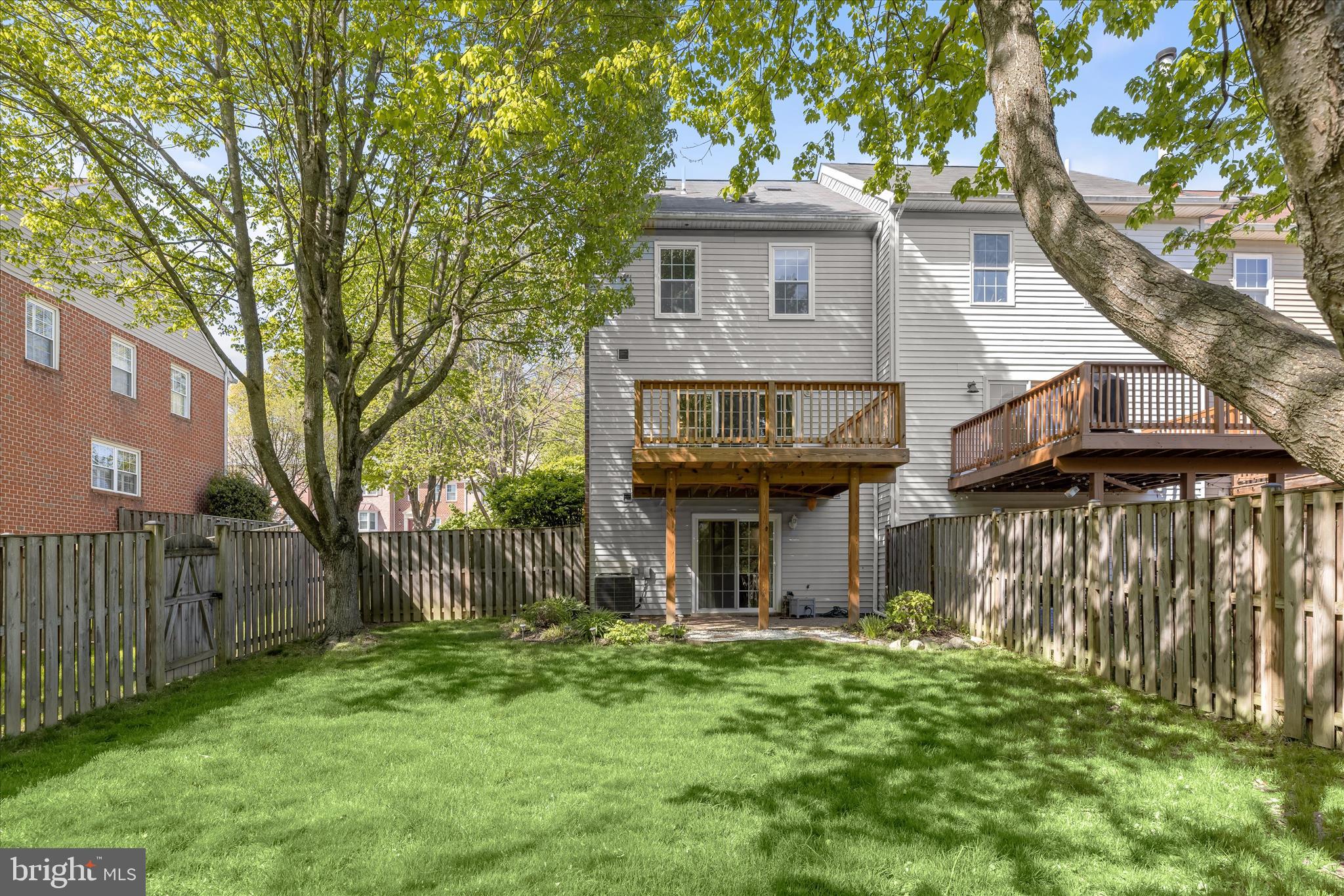 CROMWELL STATION - Residential