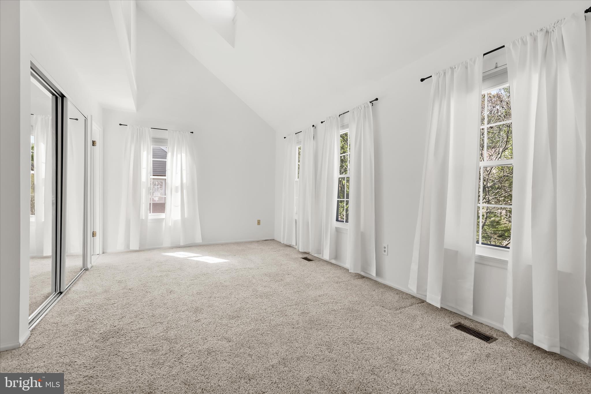 CROMWELL STATION - Residential