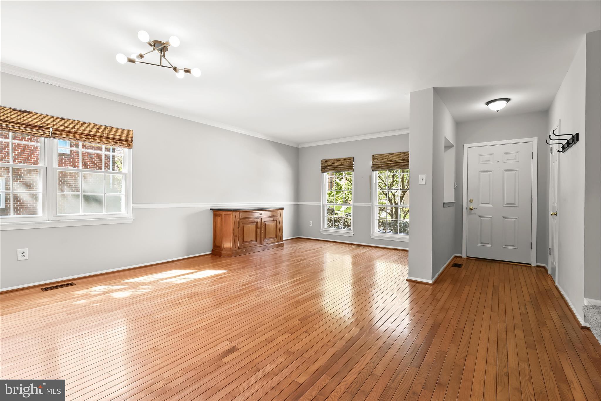 CROMWELL STATION - Residential