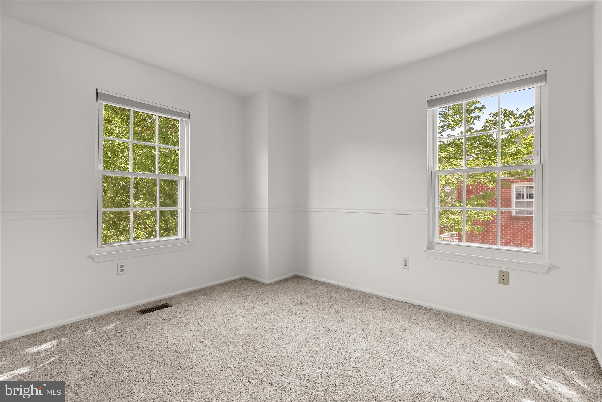 CROMWELL STATION - Residential