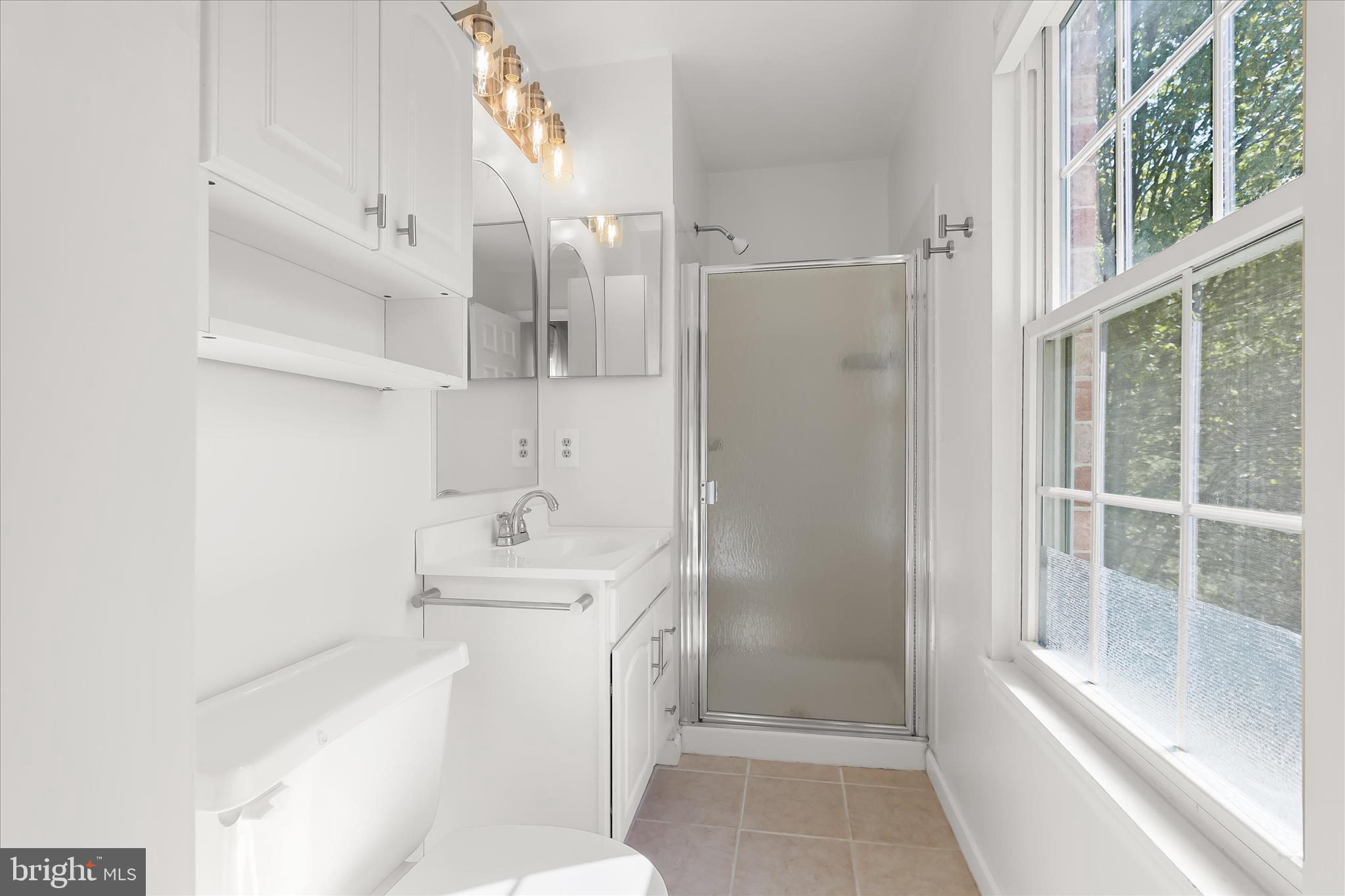 CROMWELL STATION - Residential