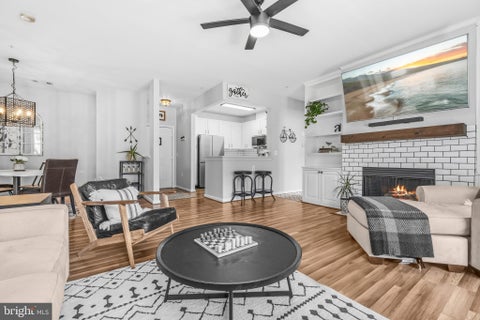 Condo For Sale - 2931 Deer Hollow Way #201<br/> FAIRFAX, VA 22031