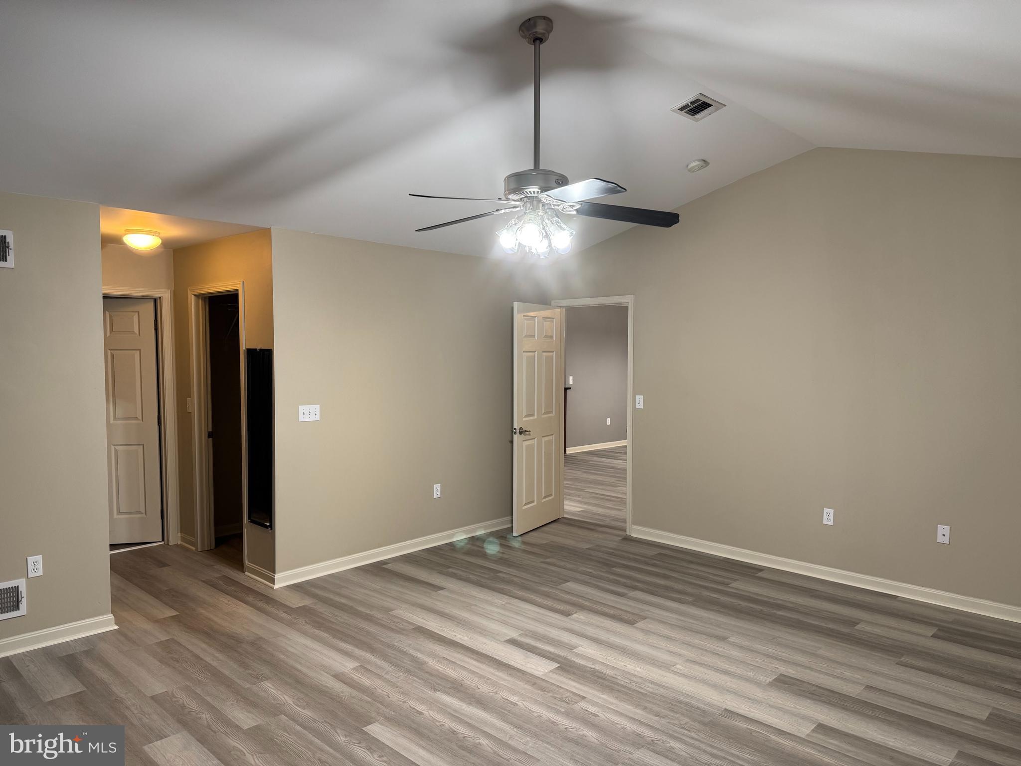 SOUTHAMPTON CUMBERLAND - Residential