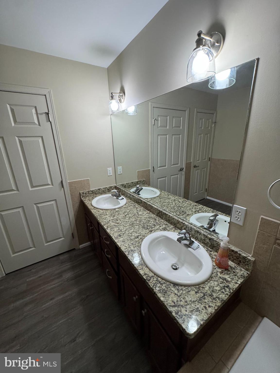 SOUTHAMPTON CUMBERLAND - Residential