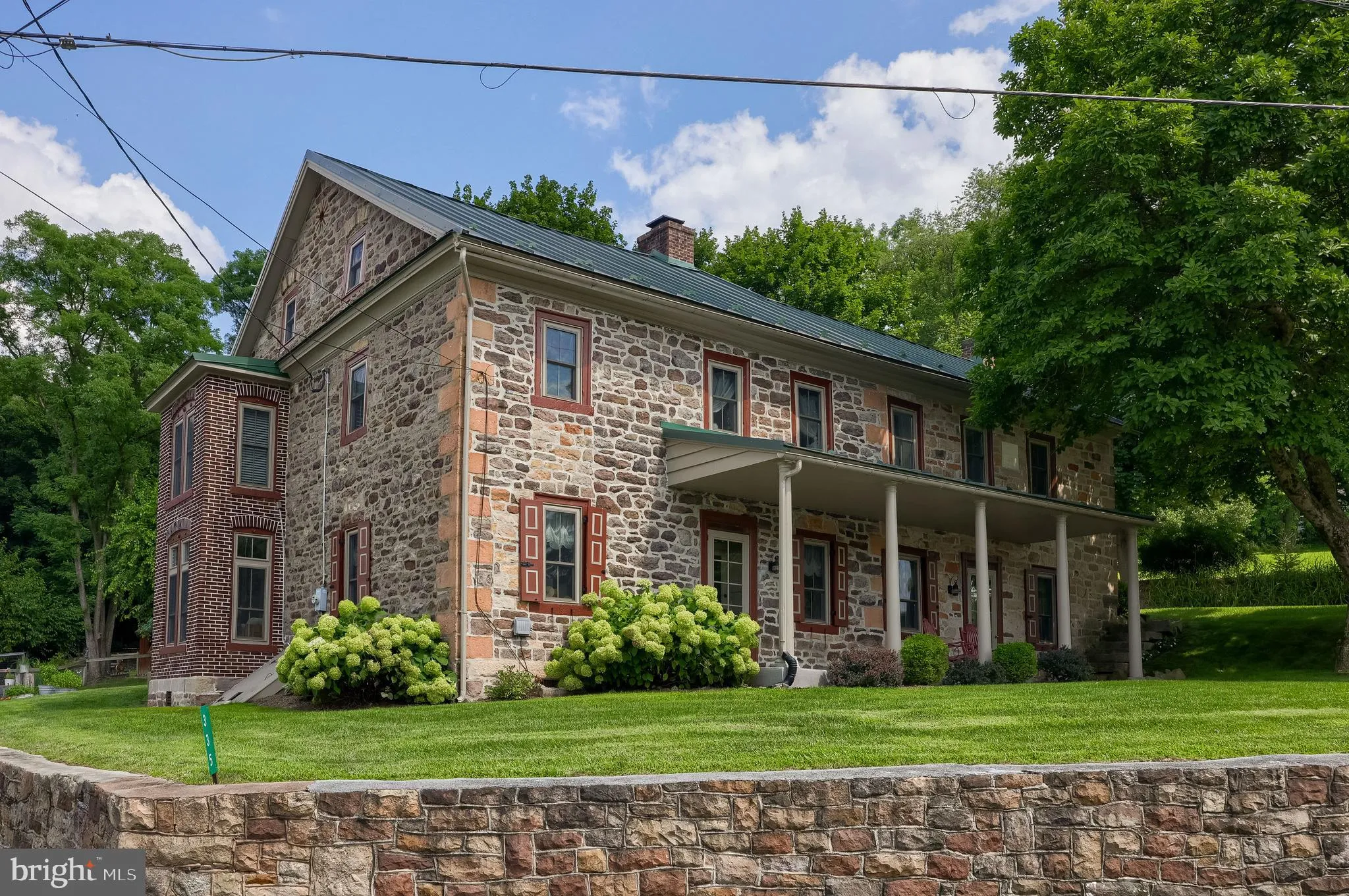 Lititz, Pennsylvania 17543, United States, 4 Bedrooms Bedrooms, ,3 BathroomsBathrooms,Residential,Active,200624