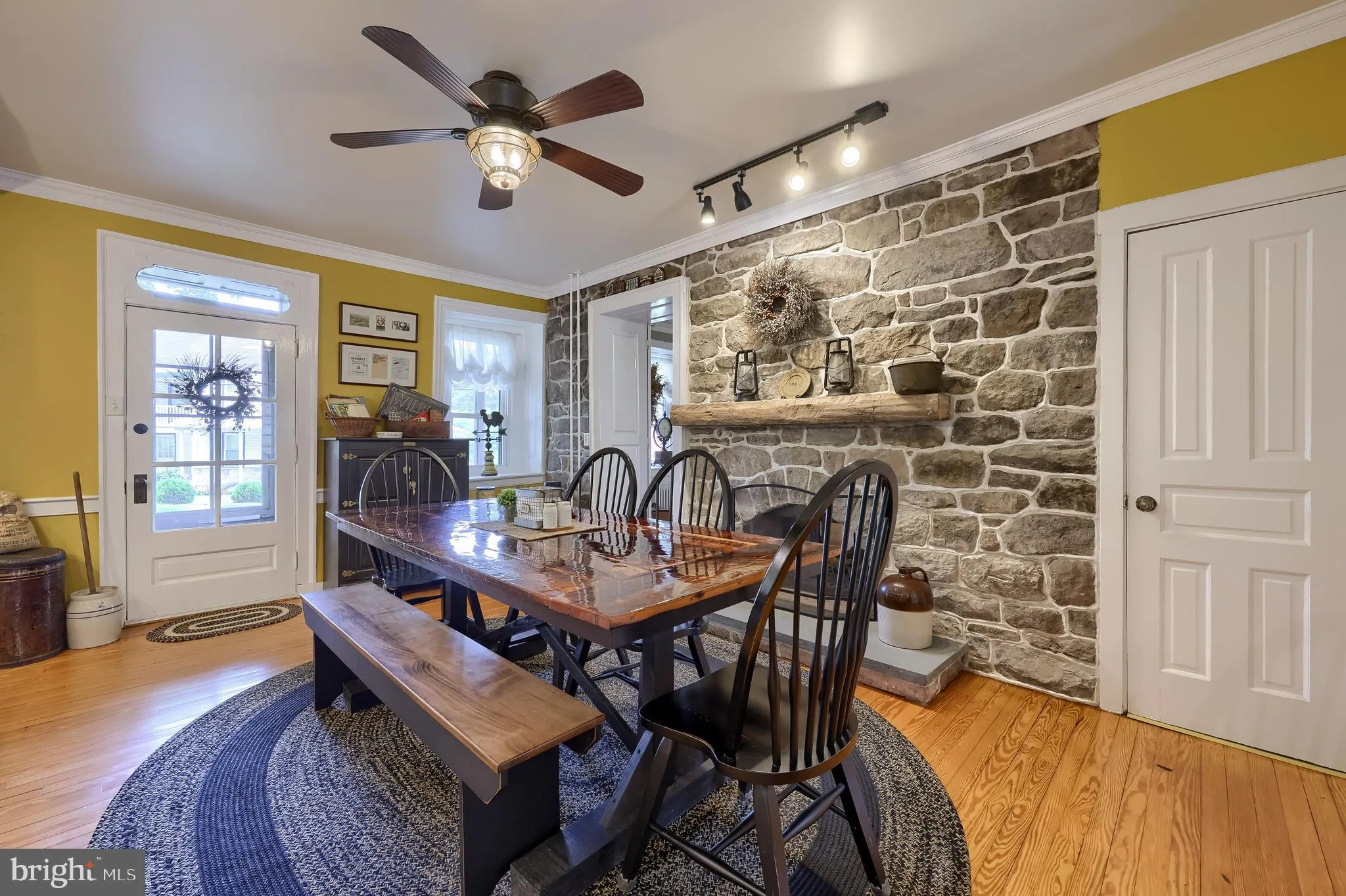 Lititz, Pennsylvania 17543, United States, 4 Bedrooms Bedrooms, ,3 BathroomsBathrooms,Residential,Active,200624