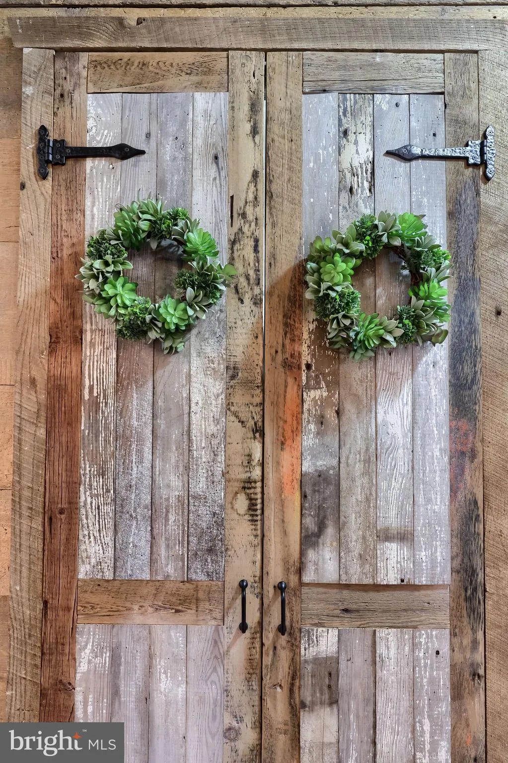 Lititz, Pennsylvania 17543, United States, 4 Bedrooms Bedrooms, ,3 BathroomsBathrooms,Residential,Active,200624