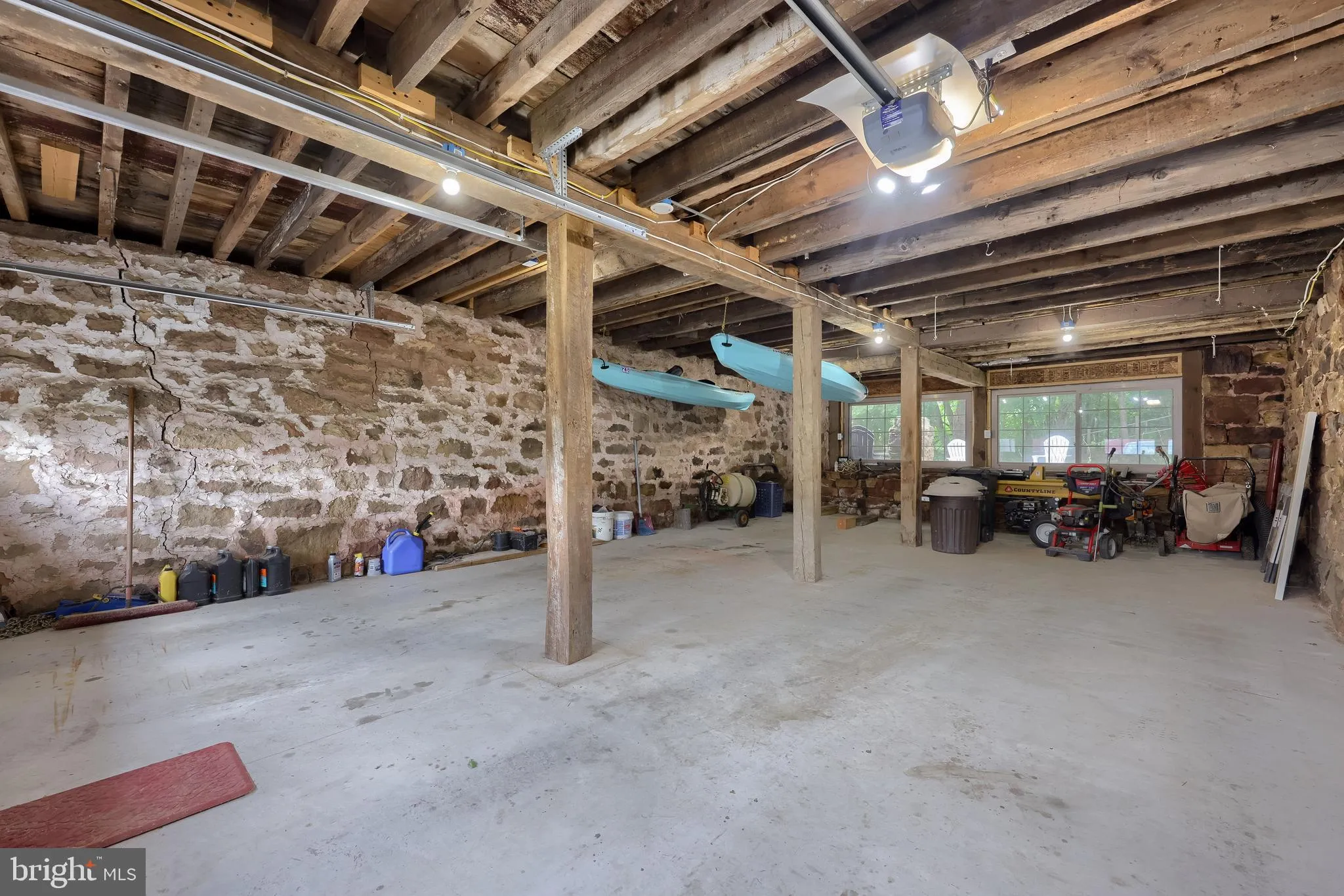 Lititz, Pennsylvania 17543, United States, 4 Bedrooms Bedrooms, ,3 BathroomsBathrooms,Residential,Active,200624