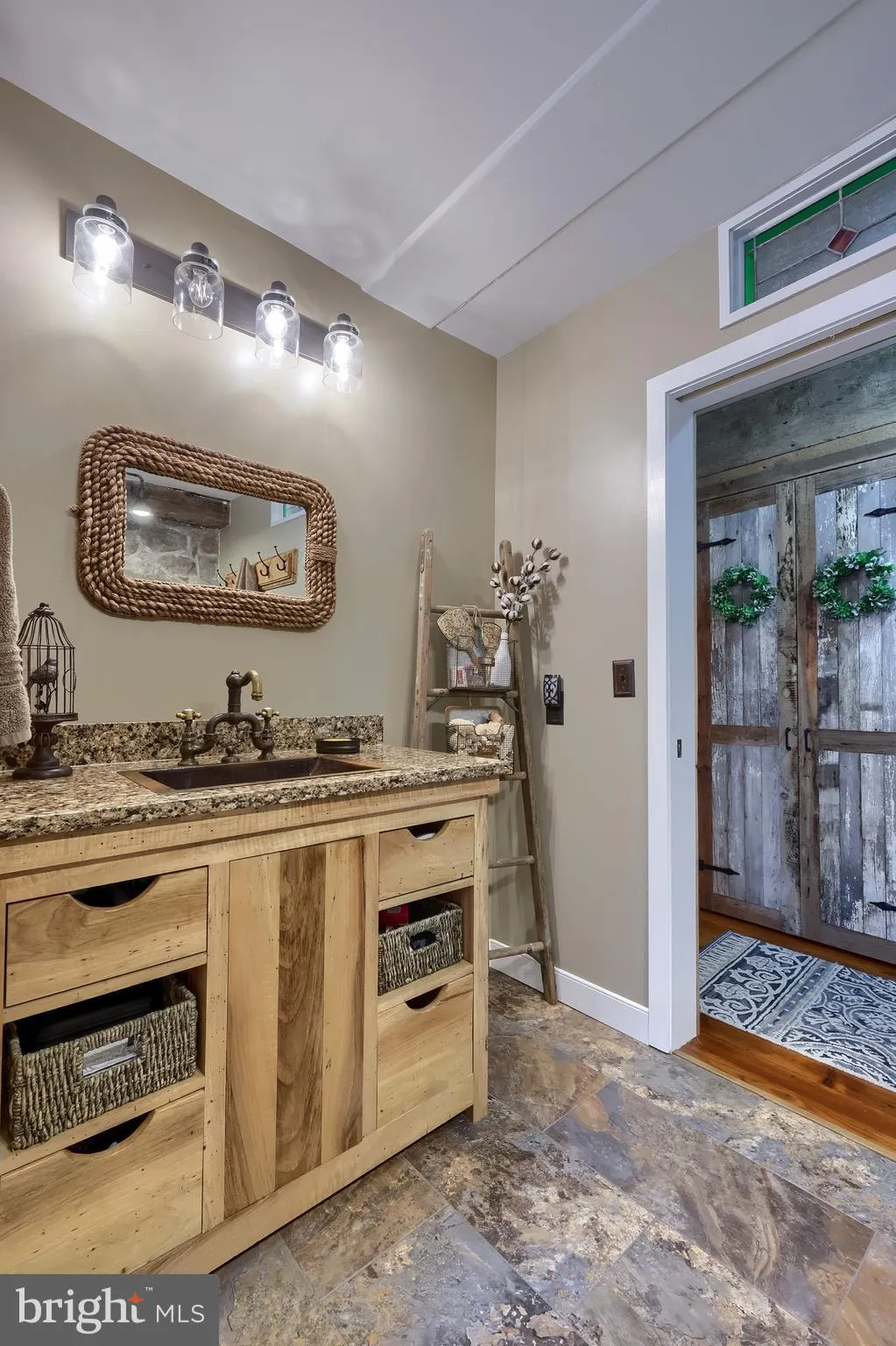 Lititz, Pennsylvania 17543, United States, 4 Bedrooms Bedrooms, ,3 BathroomsBathrooms,Residential,Active,200624