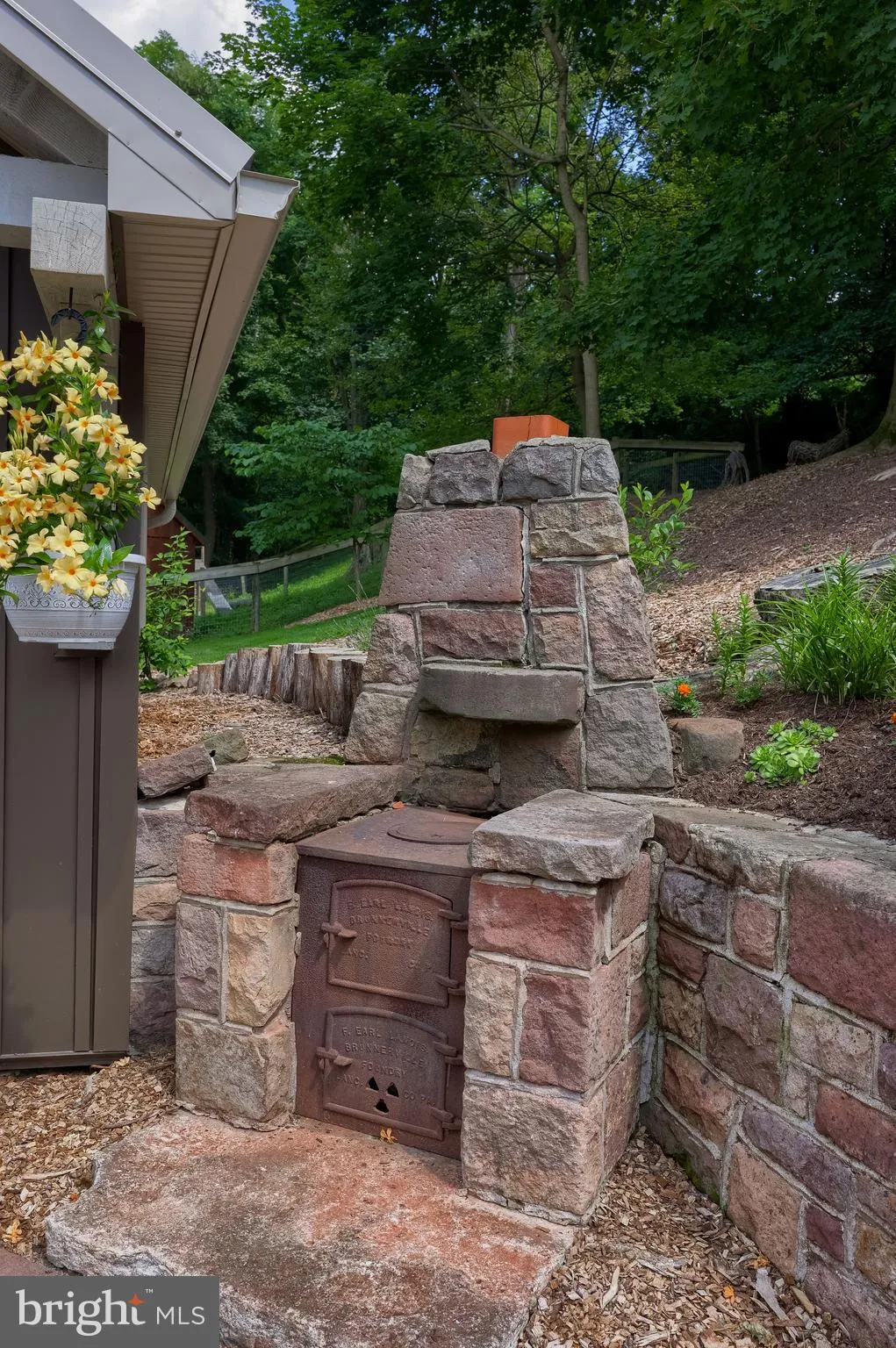 Lititz, Pennsylvania 17543, United States, 4 Bedrooms Bedrooms, ,3 BathroomsBathrooms,Residential,Active,200624