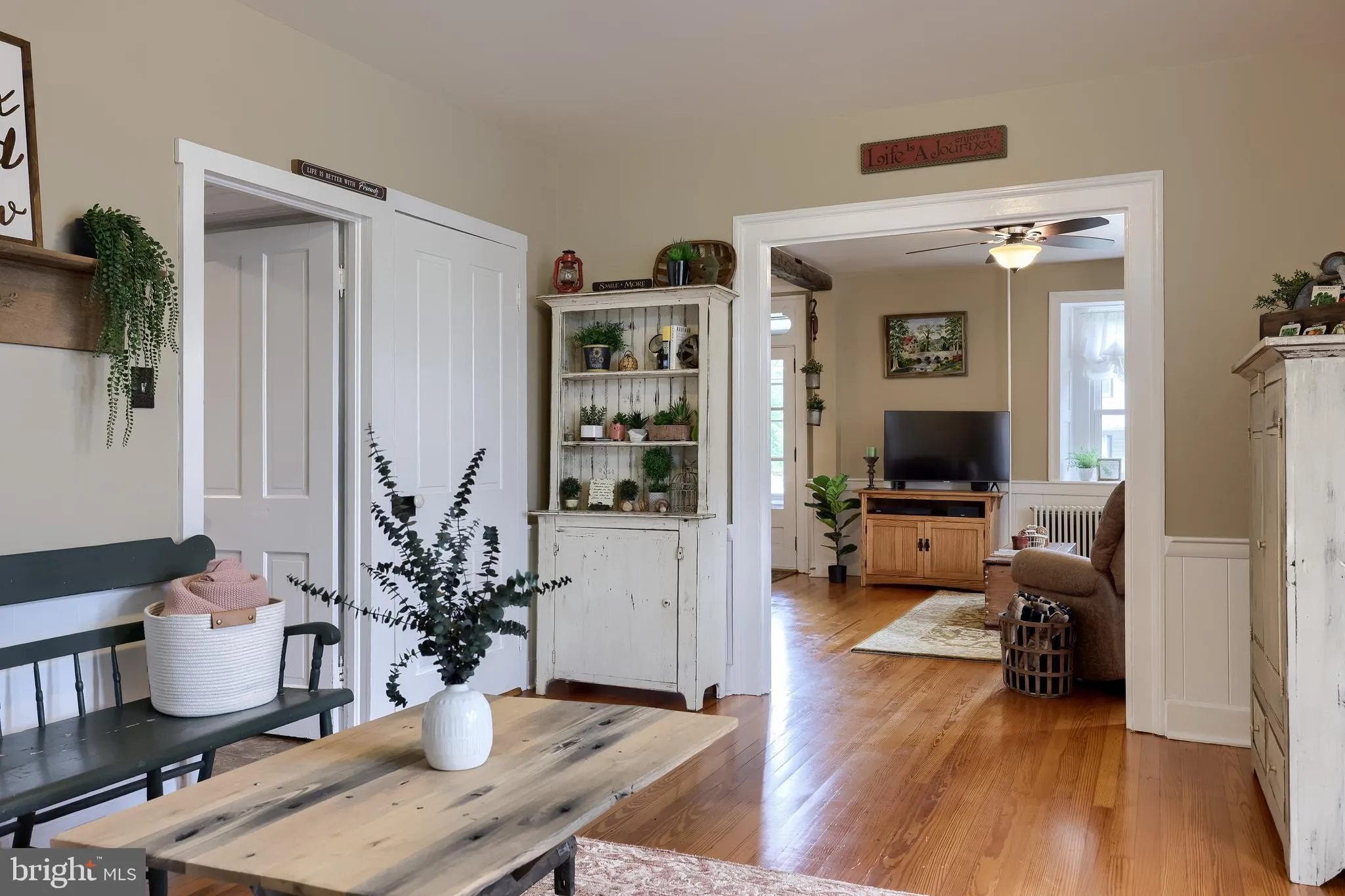 Lititz, Pennsylvania 17543, United States, 4 Bedrooms Bedrooms, ,3 BathroomsBathrooms,Residential,Active,200624