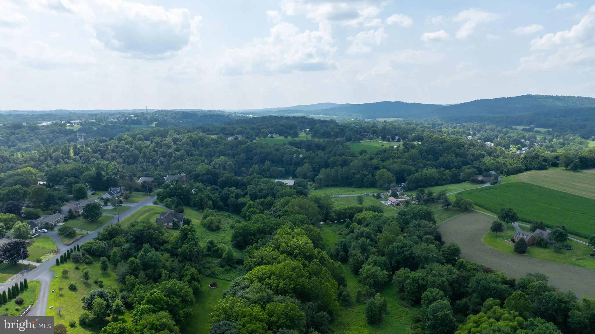 Lititz, Pennsylvania 17543, United States, 4 Bedrooms Bedrooms, ,3 BathroomsBathrooms,Residential,Active,200624