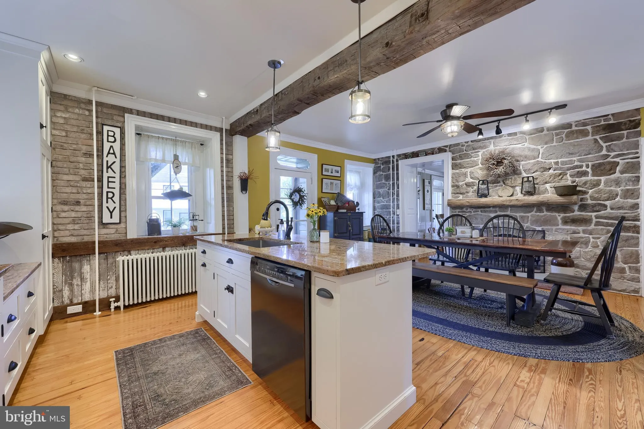 Lititz, Pennsylvania 17543, United States, 4 Bedrooms Bedrooms, ,3 BathroomsBathrooms,Residential,Active,200624