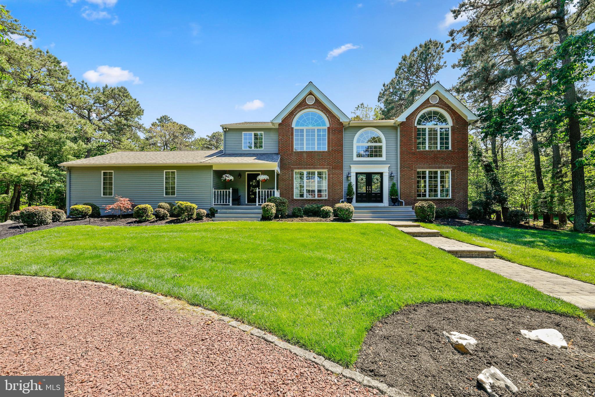 2 ALDWORTH COURT