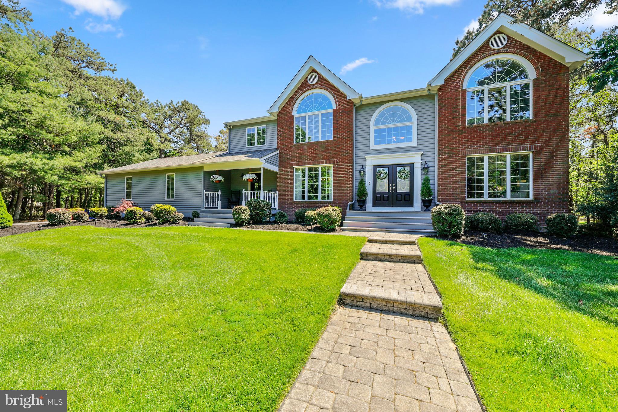 2 ALDWORTH COURT