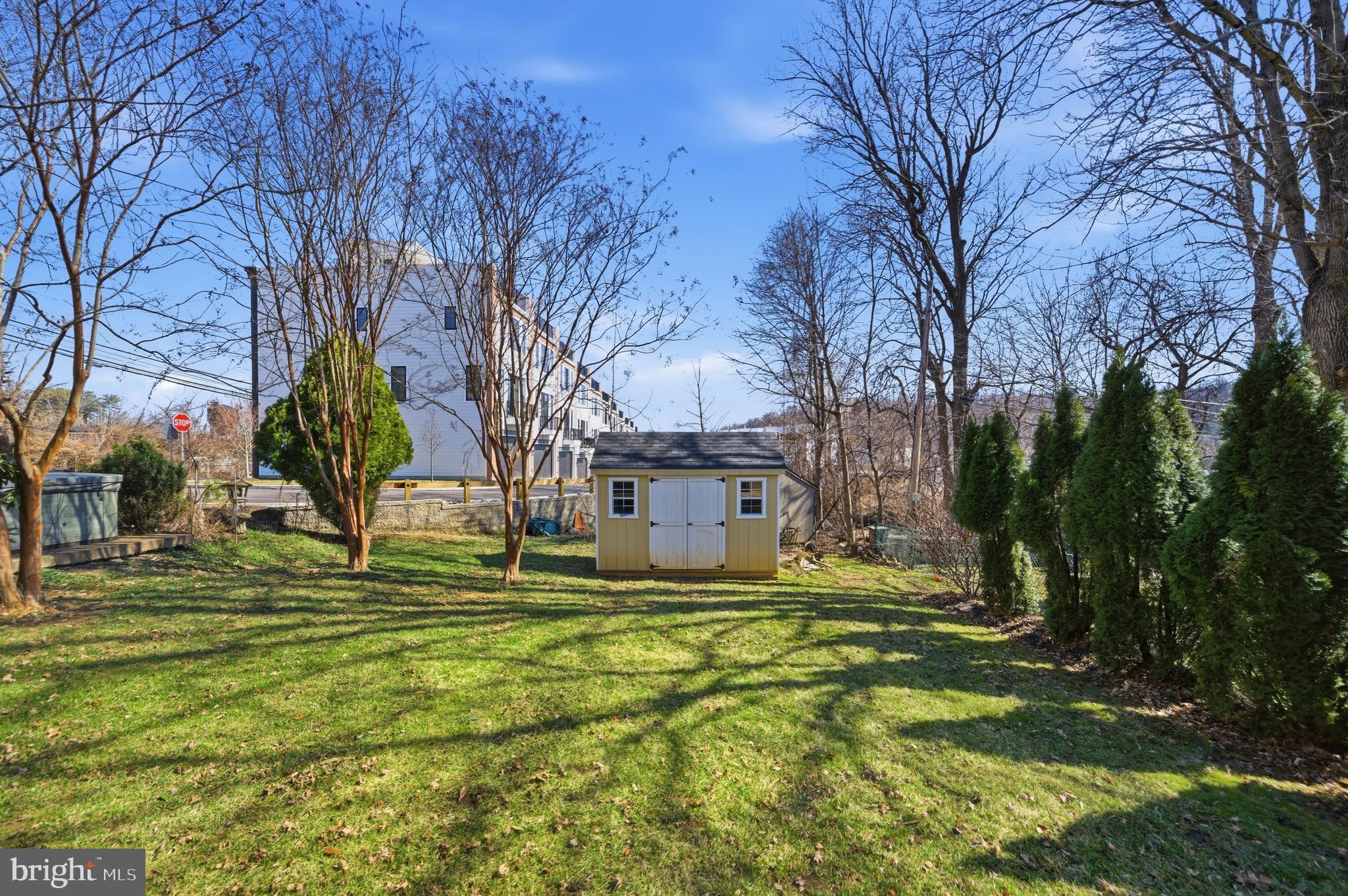 CONSHOHOCKEN - Residential