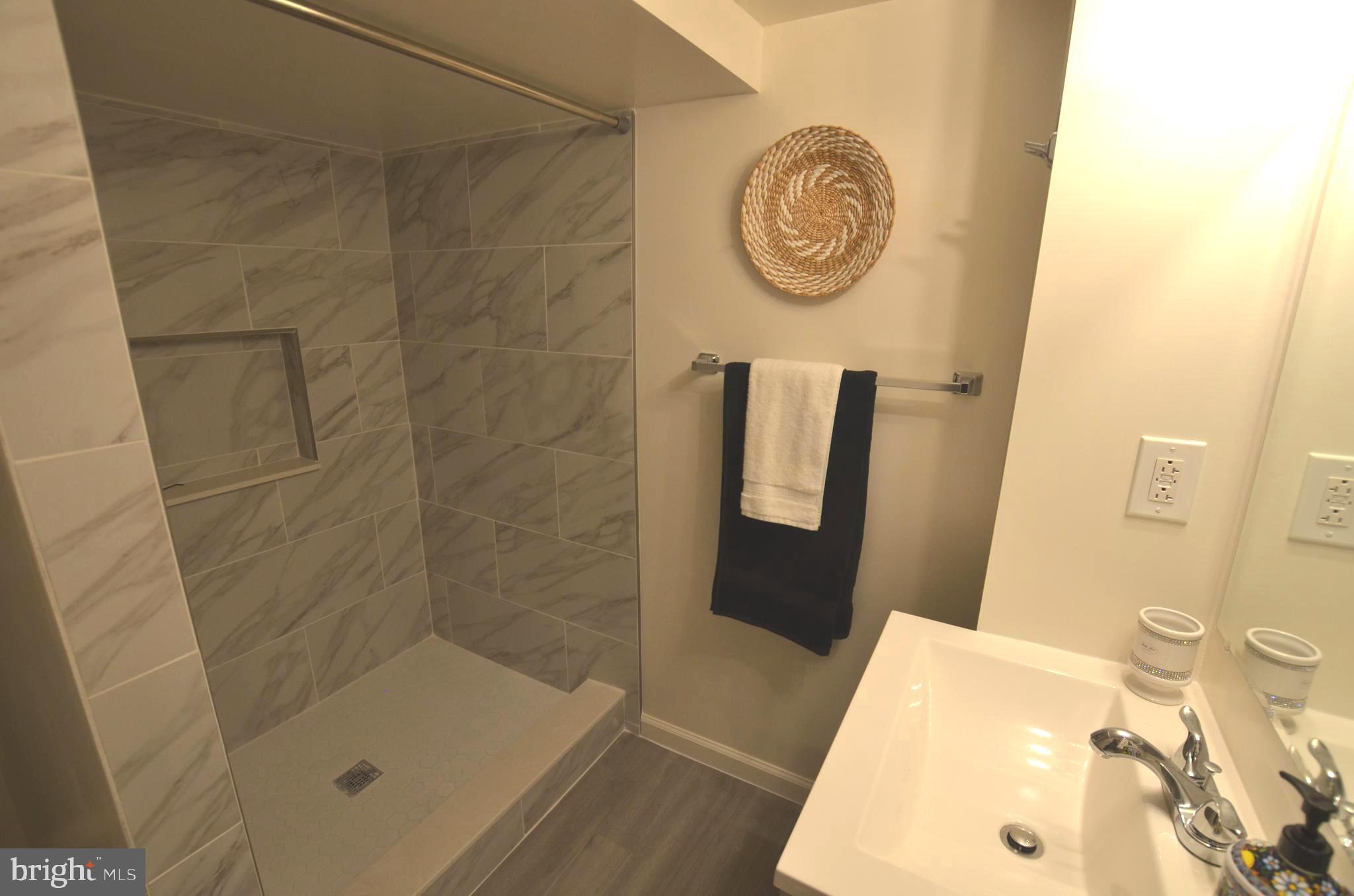IRVINGTON - Residential Lease