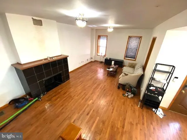 Philadelphia, Pennsylvania 19119, United States, 5 Bedrooms Bedrooms, ,2 BathroomsBathrooms,Residential,Pending,209316