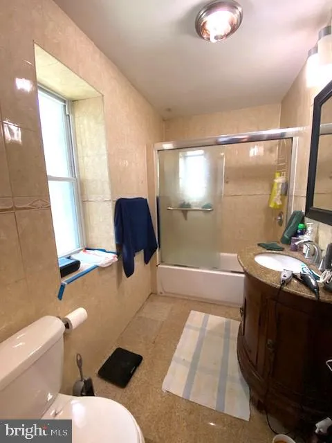 Philadelphia, Pennsylvania 19119, United States, 5 Bedrooms Bedrooms, ,2 BathroomsBathrooms,Residential,Pending,209316