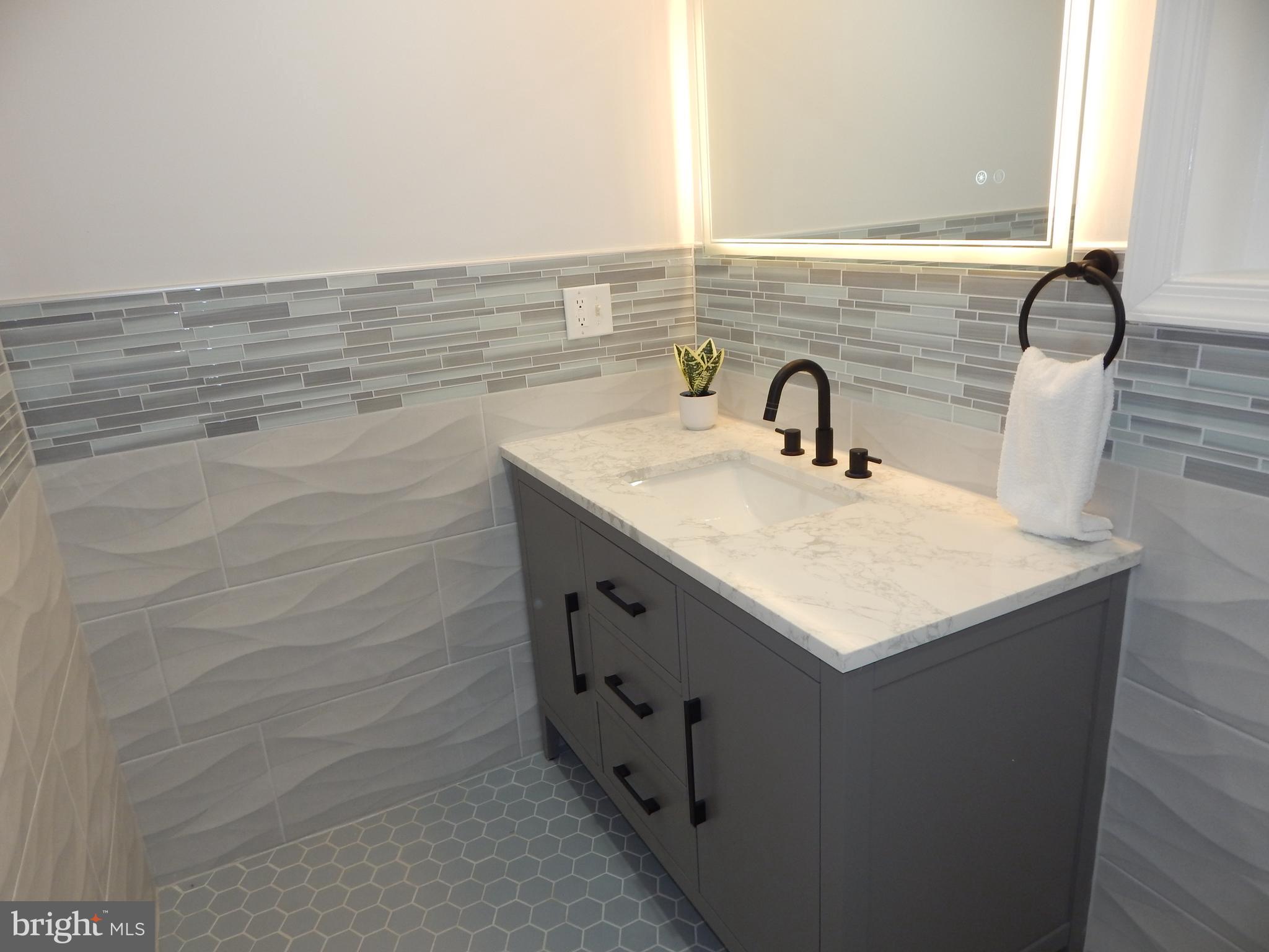 CHARLTON HEIGHTS - Residential