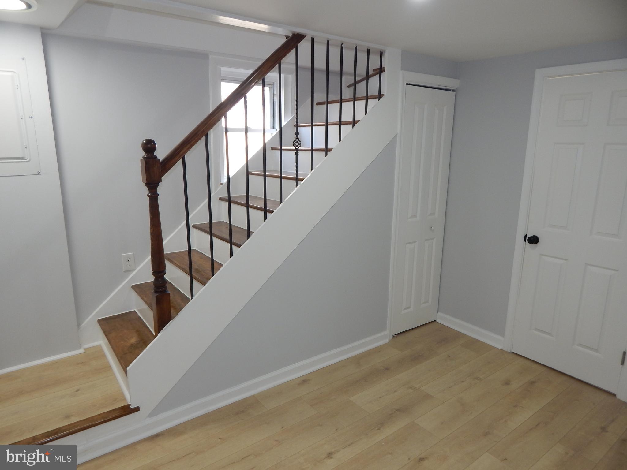 CHARLTON HEIGHTS - Residential