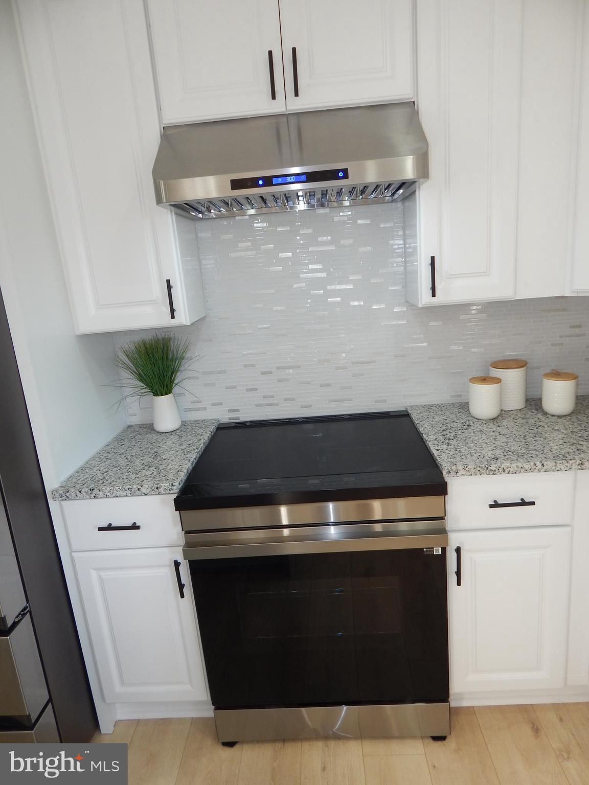 CHARLTON HEIGHTS - Residential