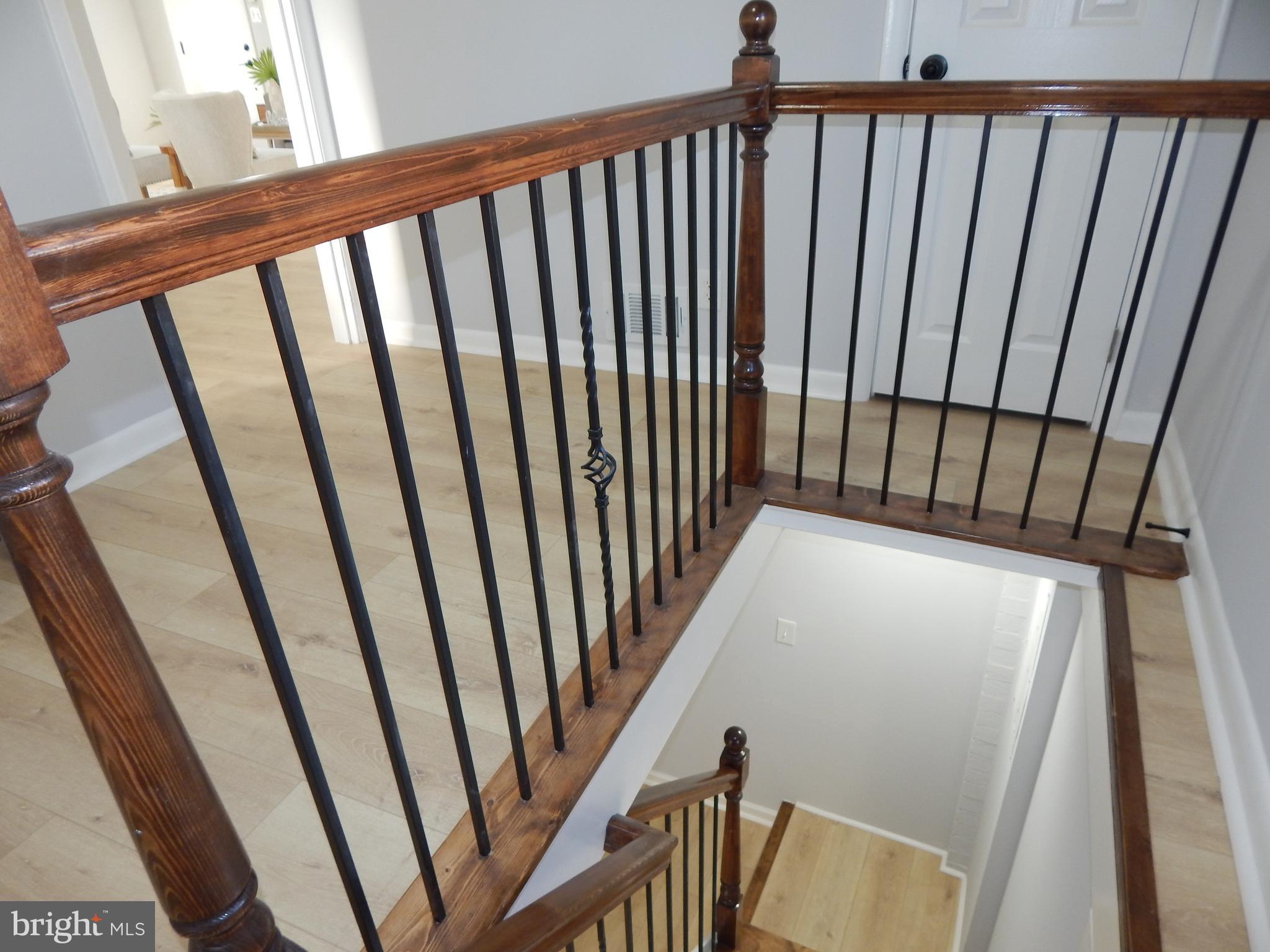 CHARLTON HEIGHTS - Residential