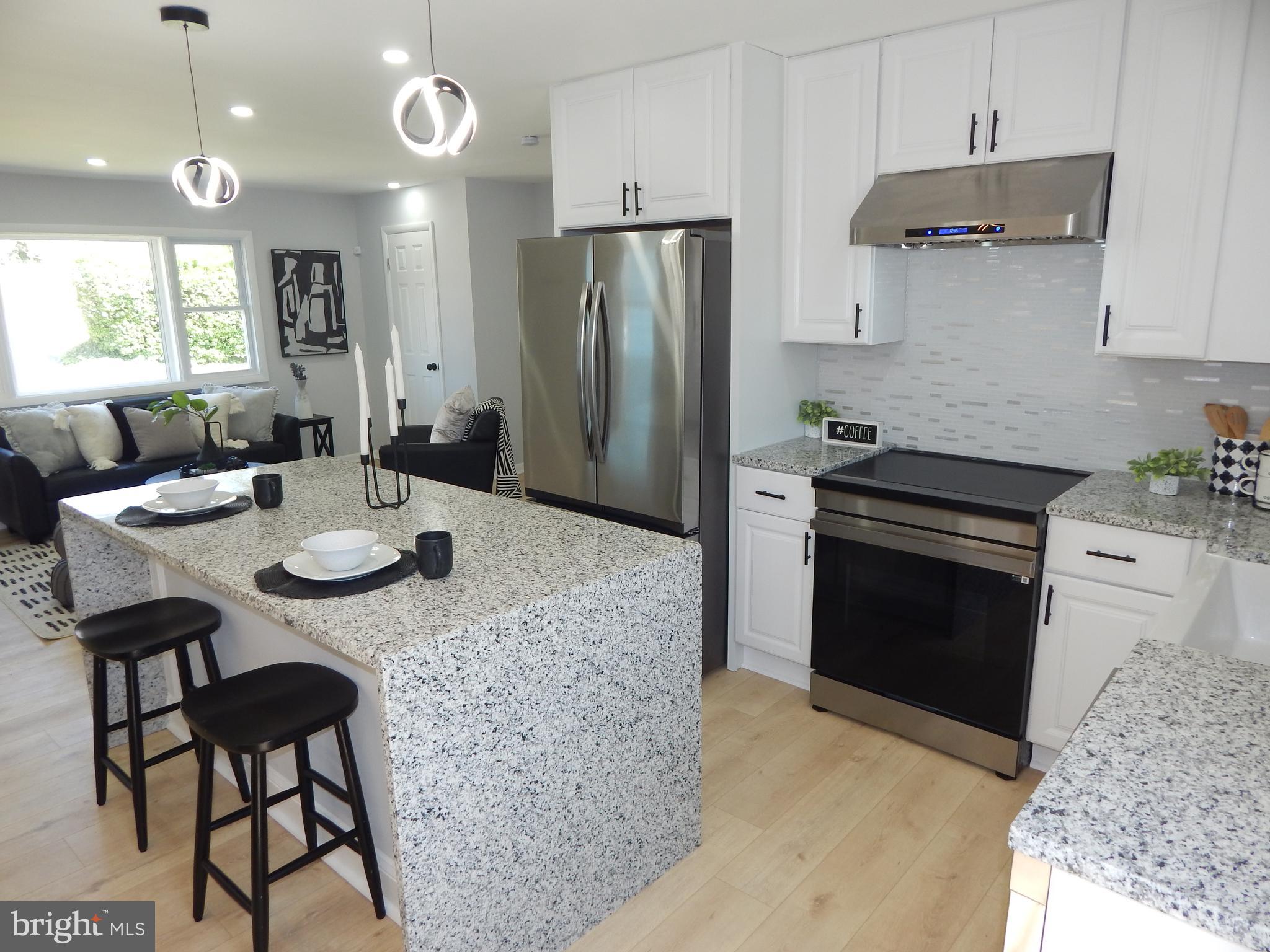 CHARLTON HEIGHTS - Residential