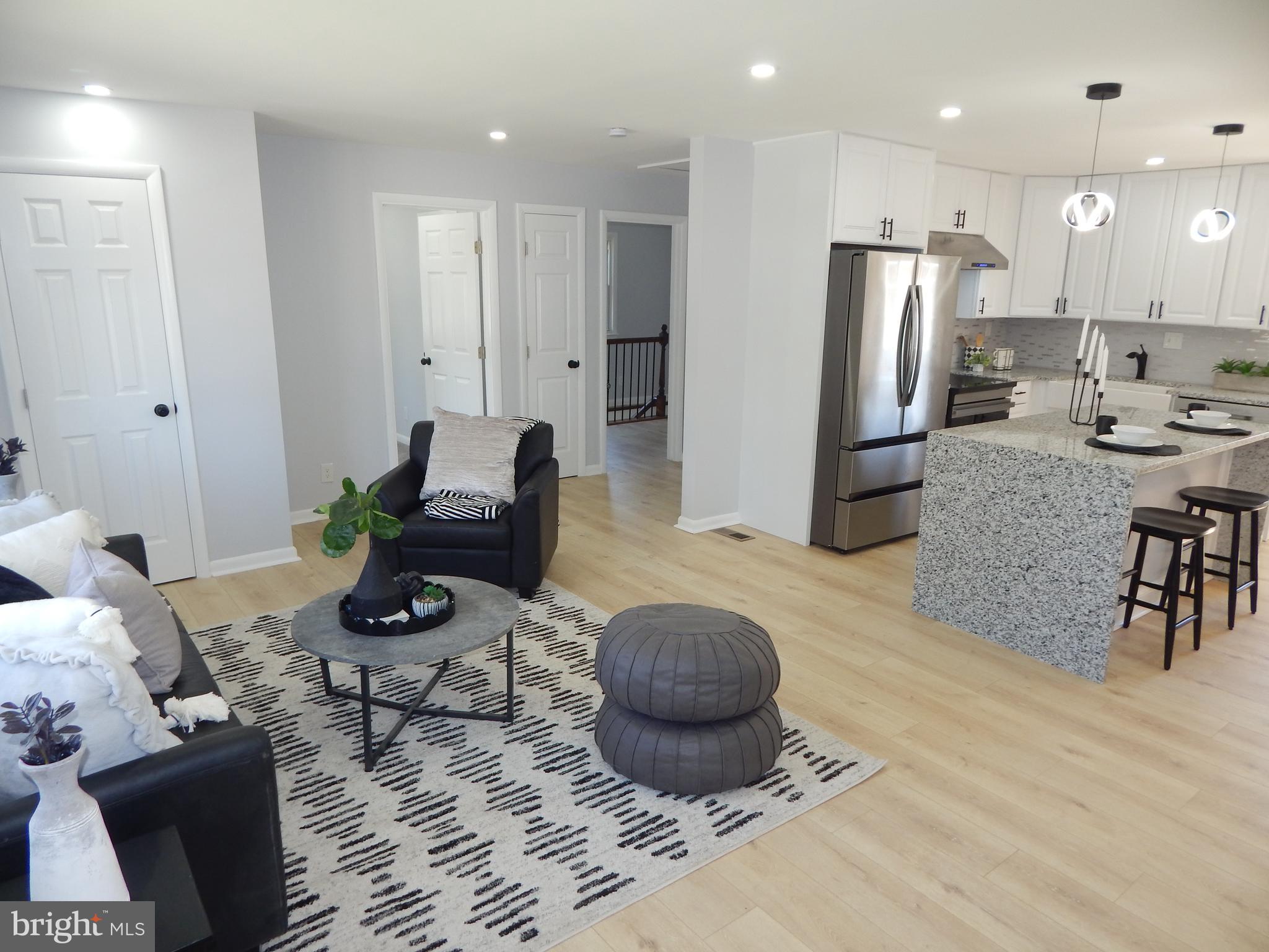 CHARLTON HEIGHTS - Residential