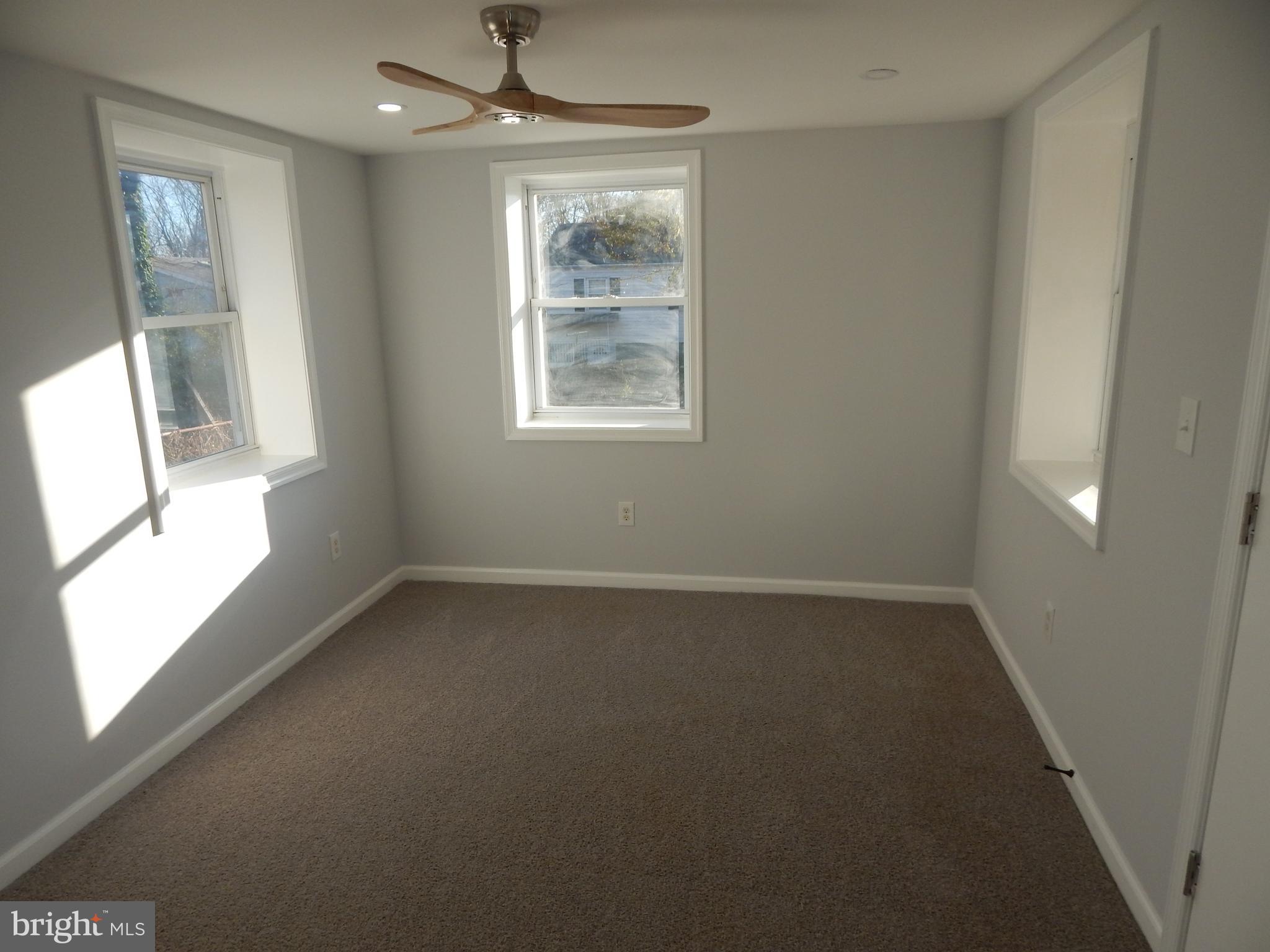 CHARLTON HEIGHTS - Residential