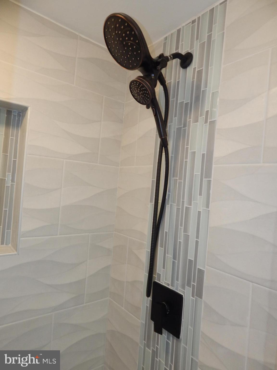 CHARLTON HEIGHTS - Residential