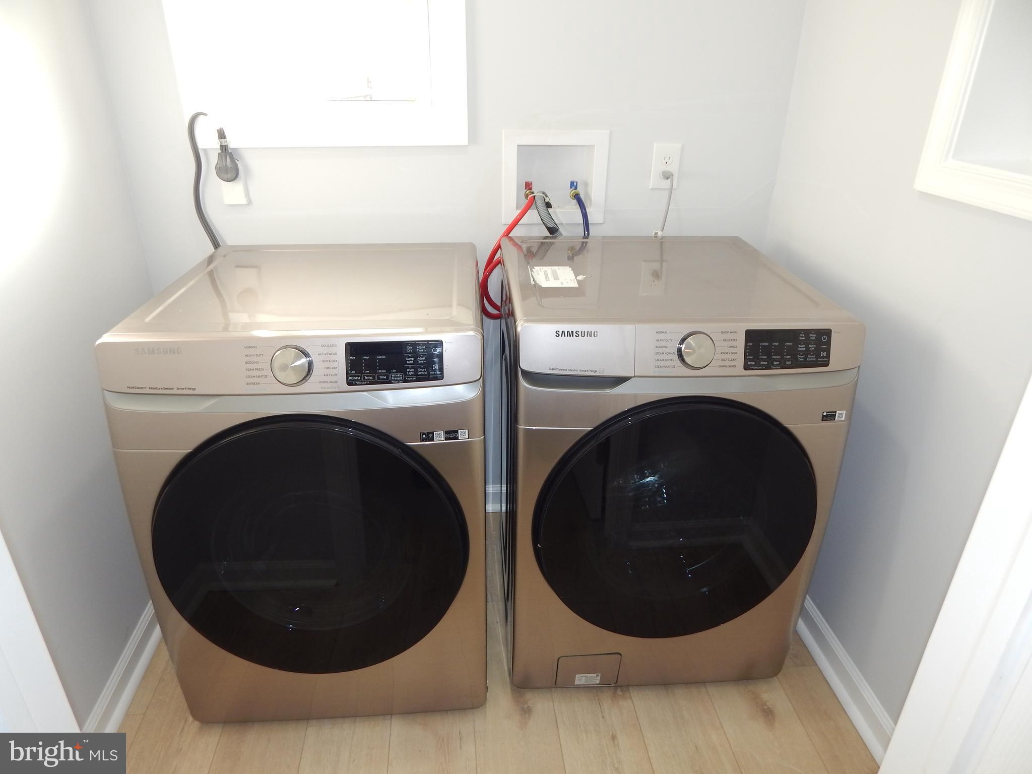 CHARLTON HEIGHTS - Residential