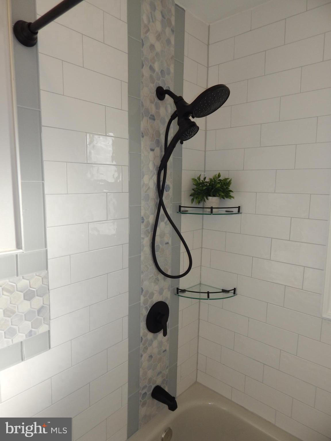 CHARLTON HEIGHTS - Residential