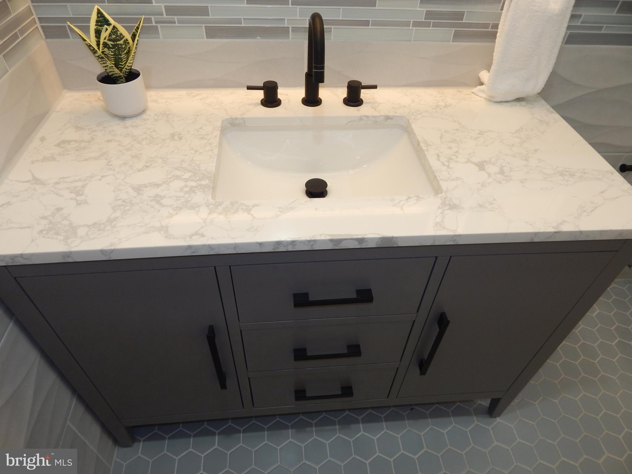 CHARLTON HEIGHTS - Residential