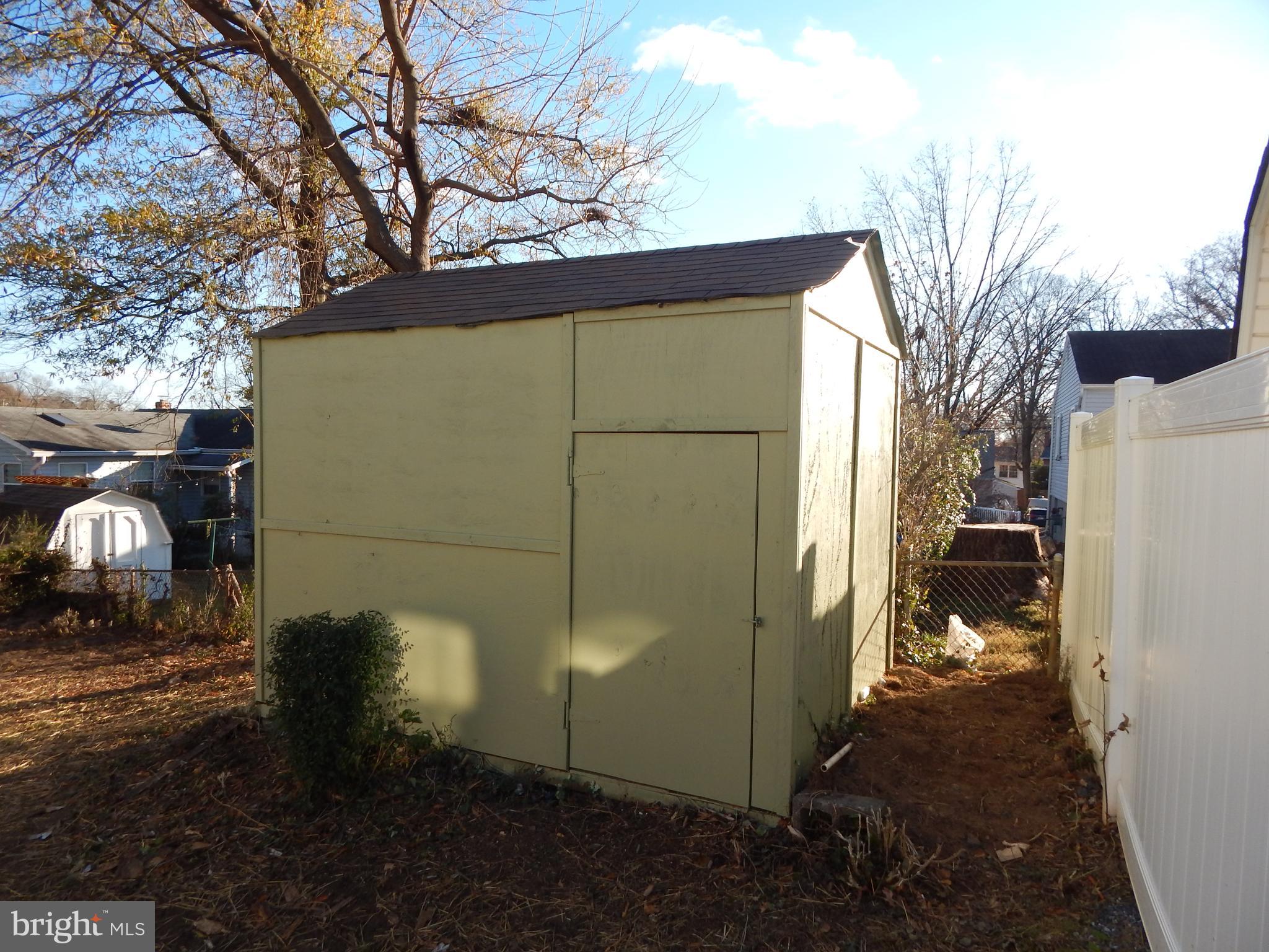 CHARLTON HEIGHTS - Residential