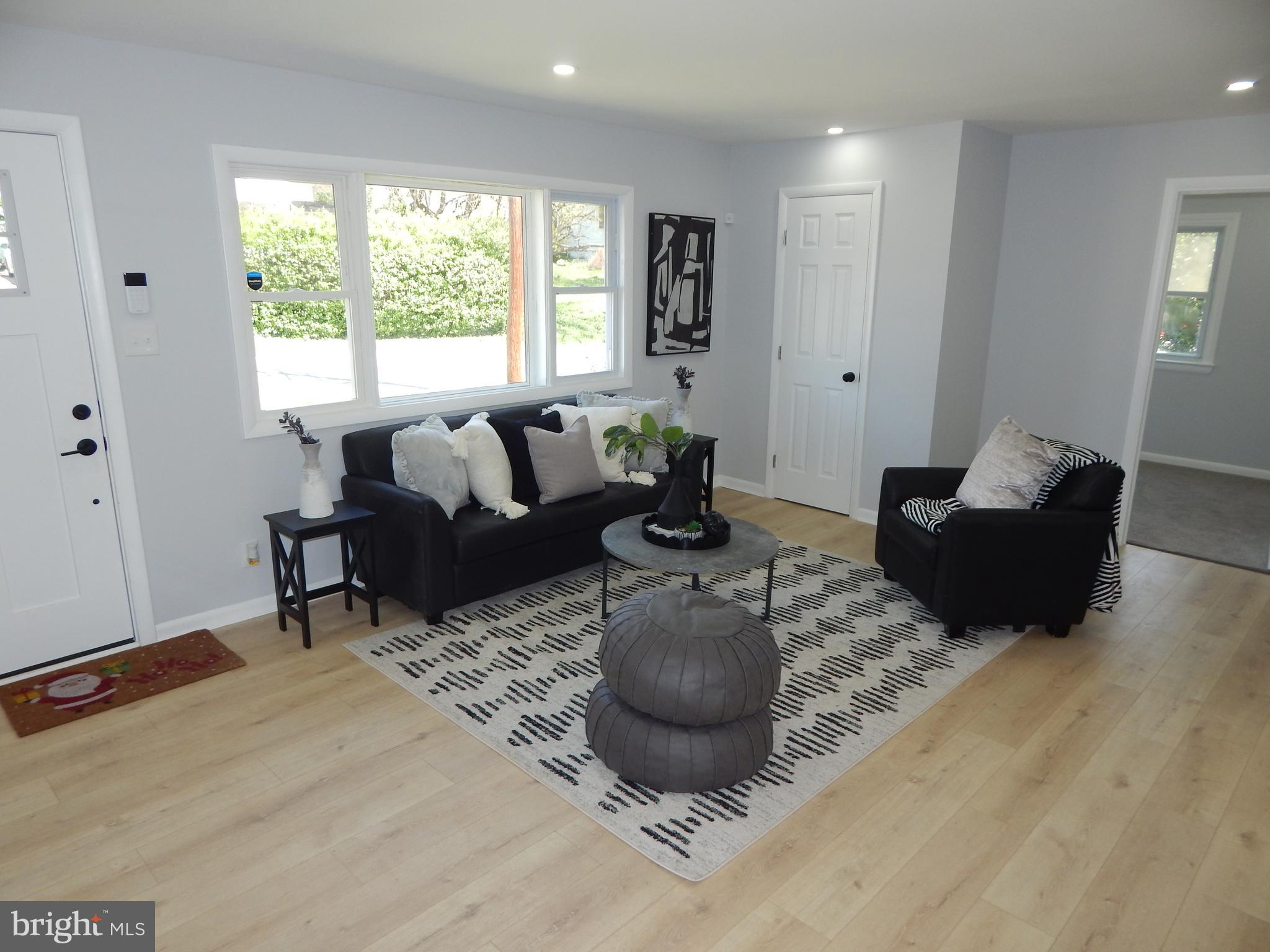 CHARLTON HEIGHTS - Residential