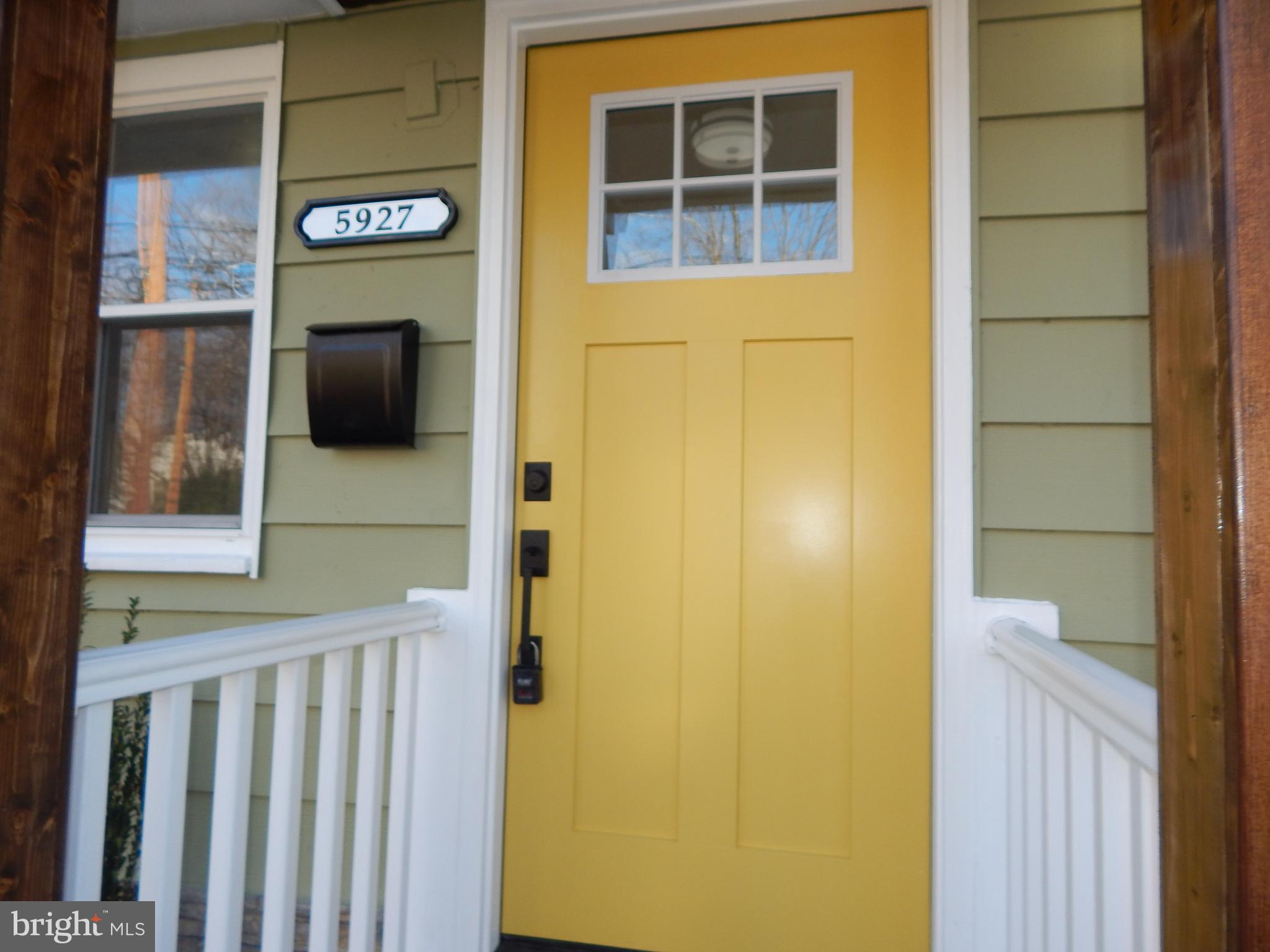 CHARLTON HEIGHTS - Residential