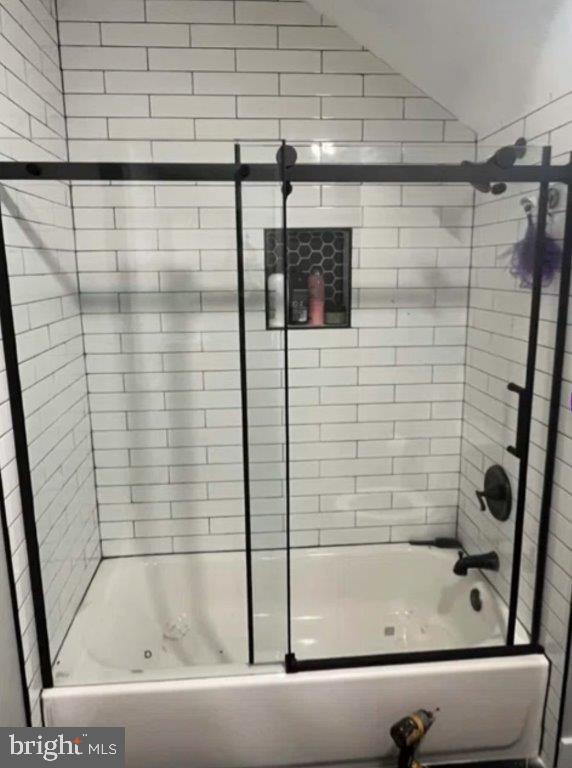 CHARLTON HEIGHTS - Residential