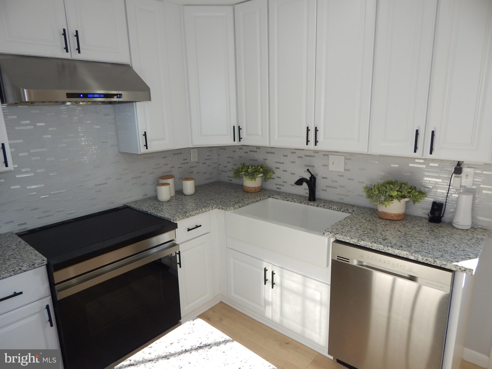 CHARLTON HEIGHTS - Residential