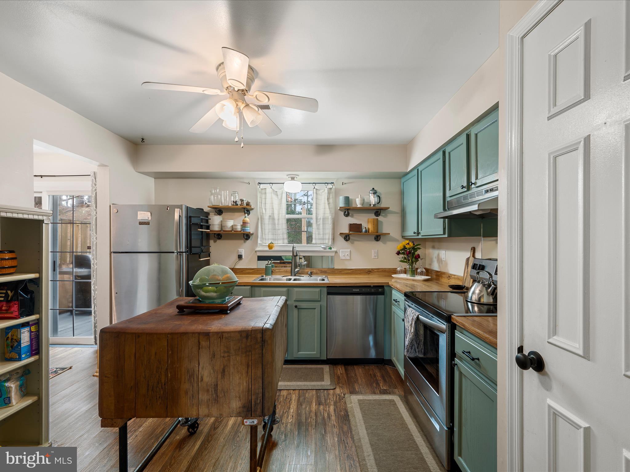 LAKE RIDGE - Residential