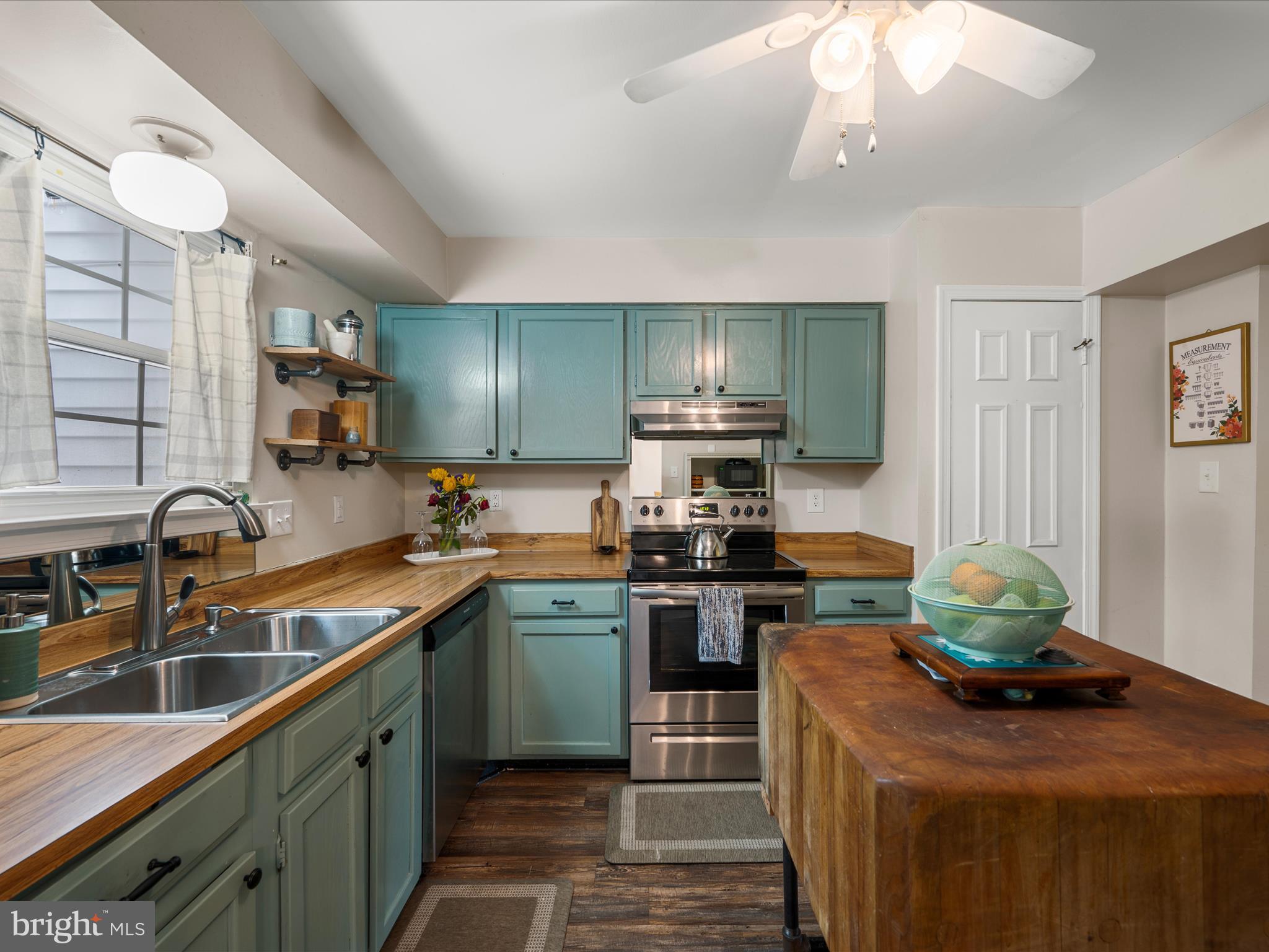 LAKE RIDGE - Residential