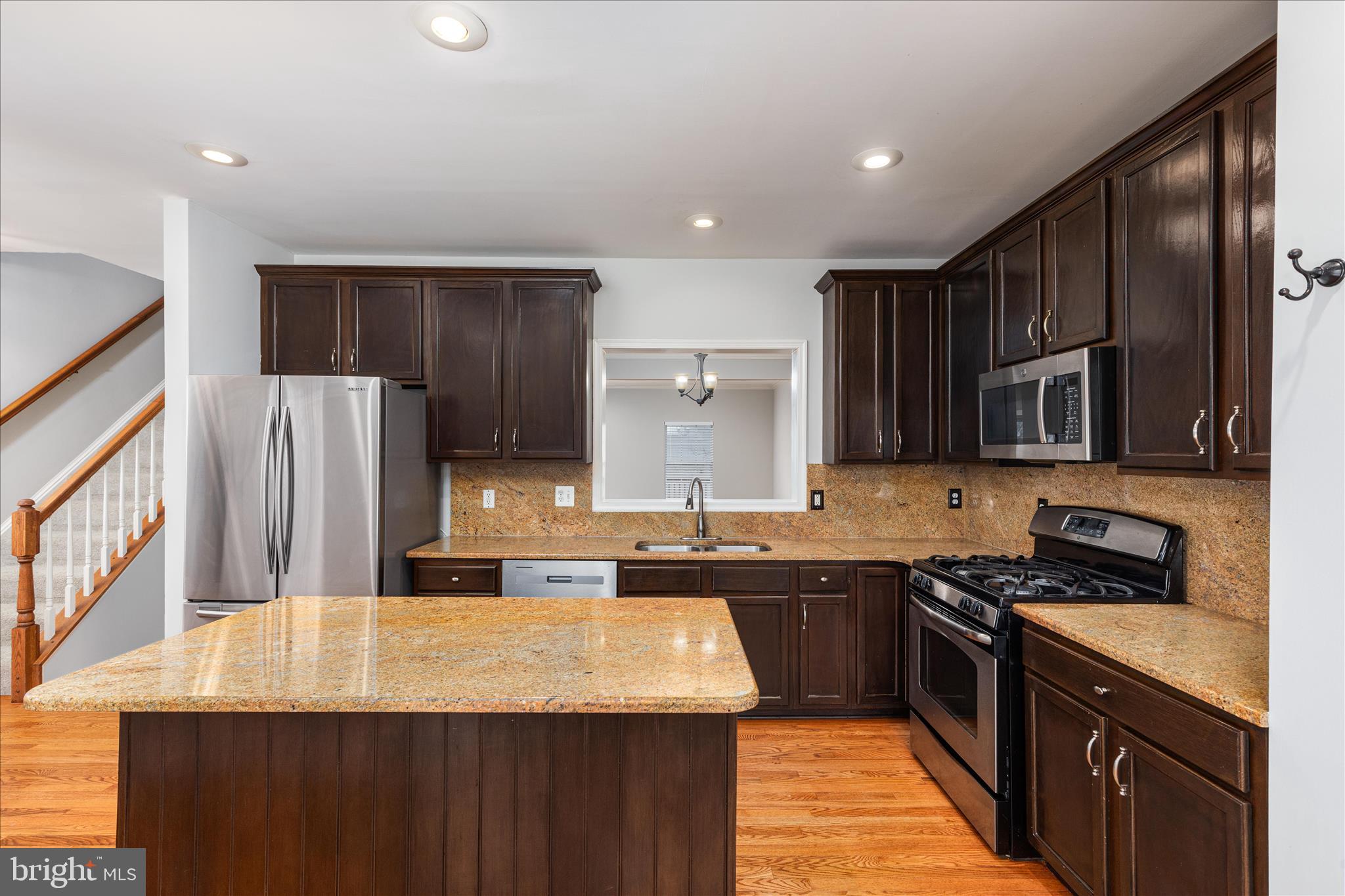 POTOMAC STATION - Residential