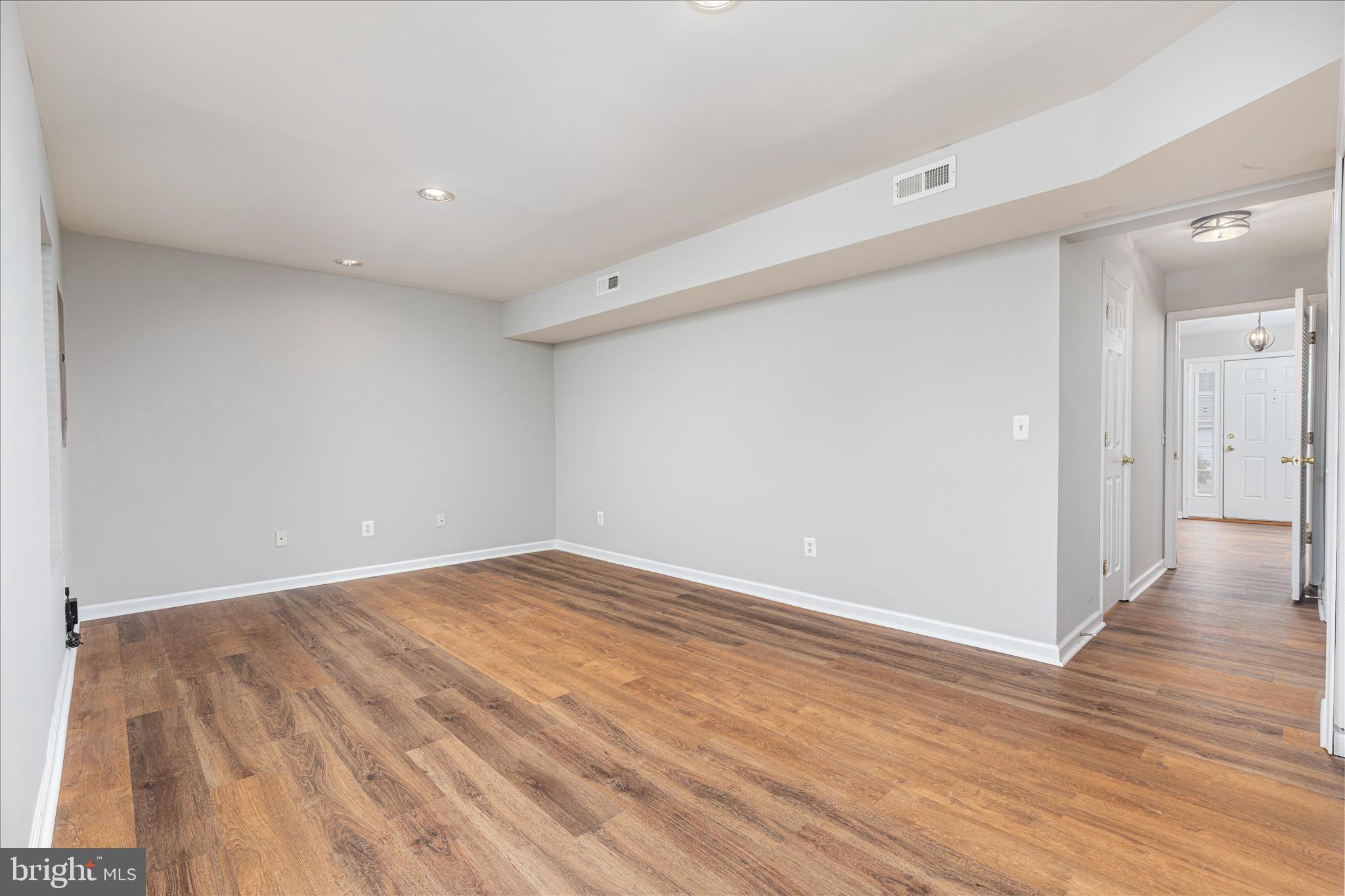 POTOMAC STATION - Residential