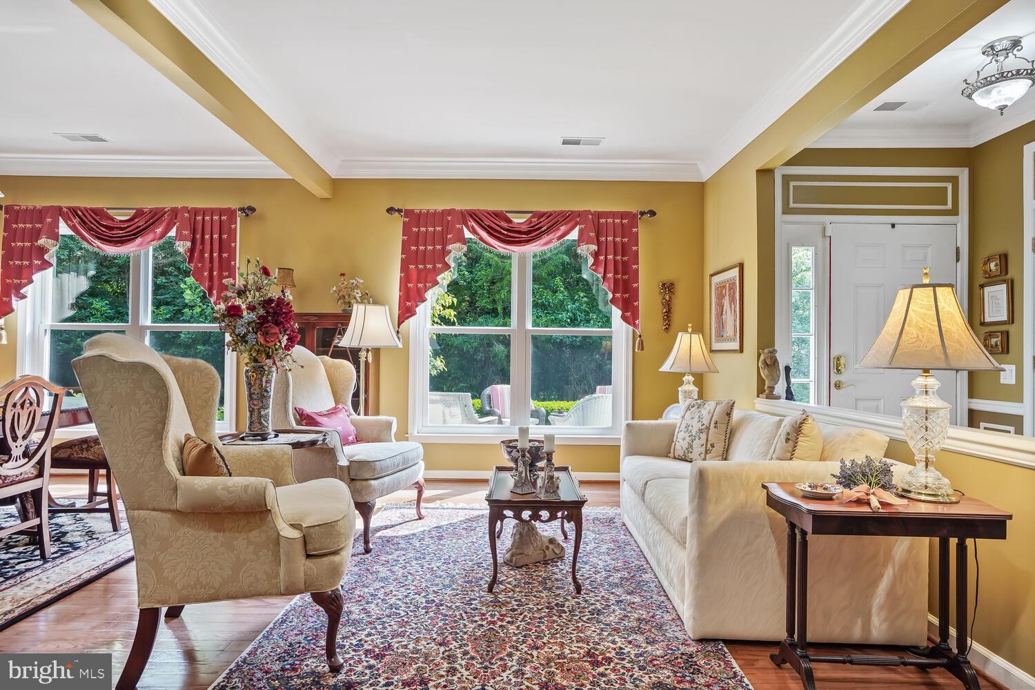 ENGLAND RUN NORTH - Residential