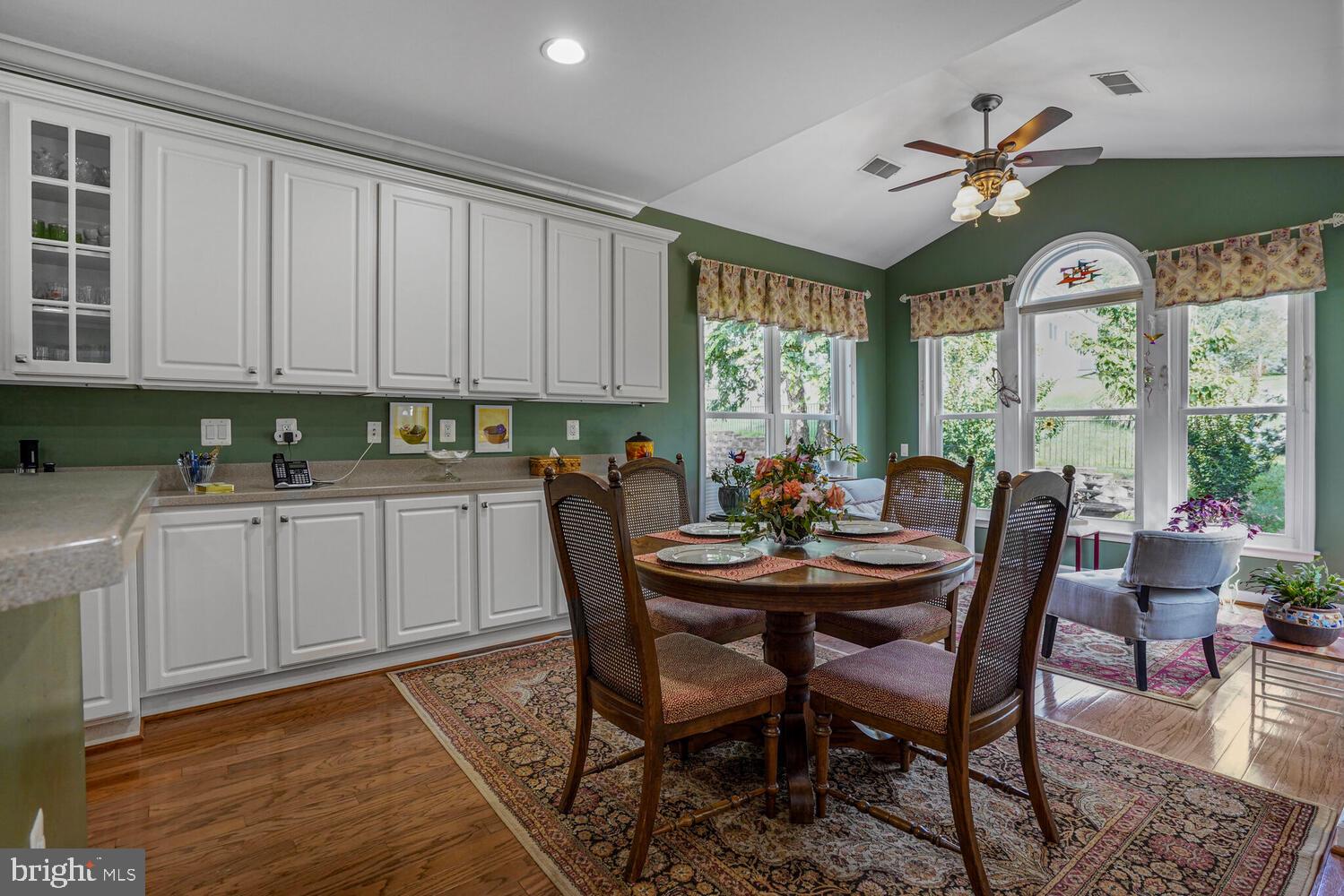 ENGLAND RUN NORTH - Residential