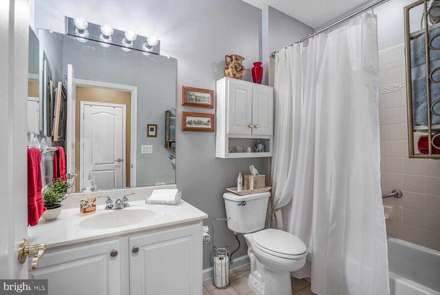 ENGLAND RUN NORTH - Residential