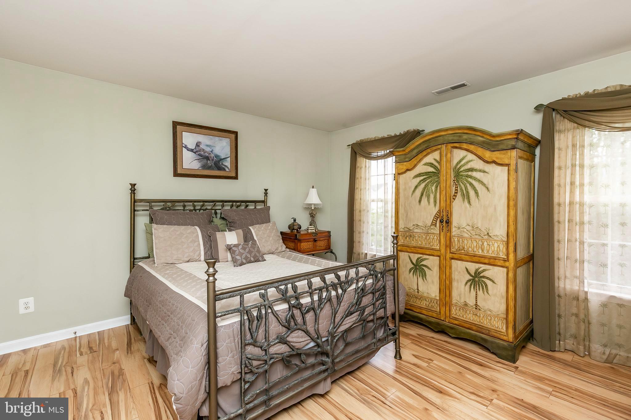 MONMOUTH MEADOWS - Residential