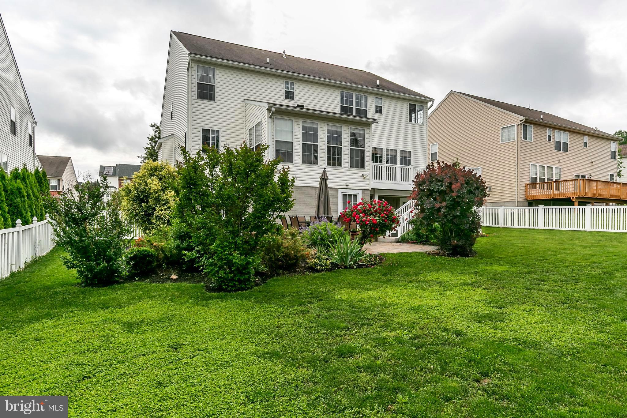 MONMOUTH MEADOWS - Residential