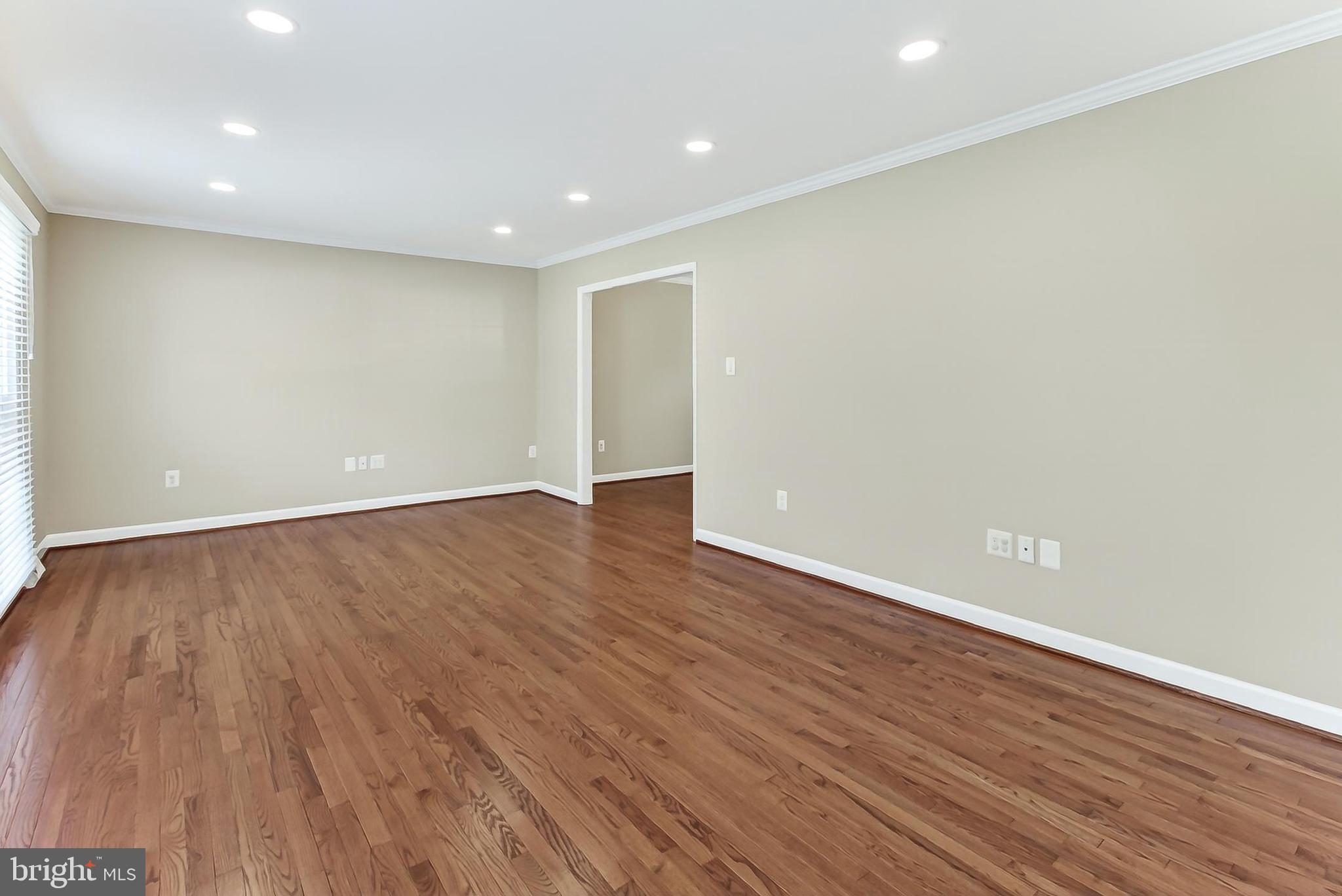 LONG BRANCH - Residential