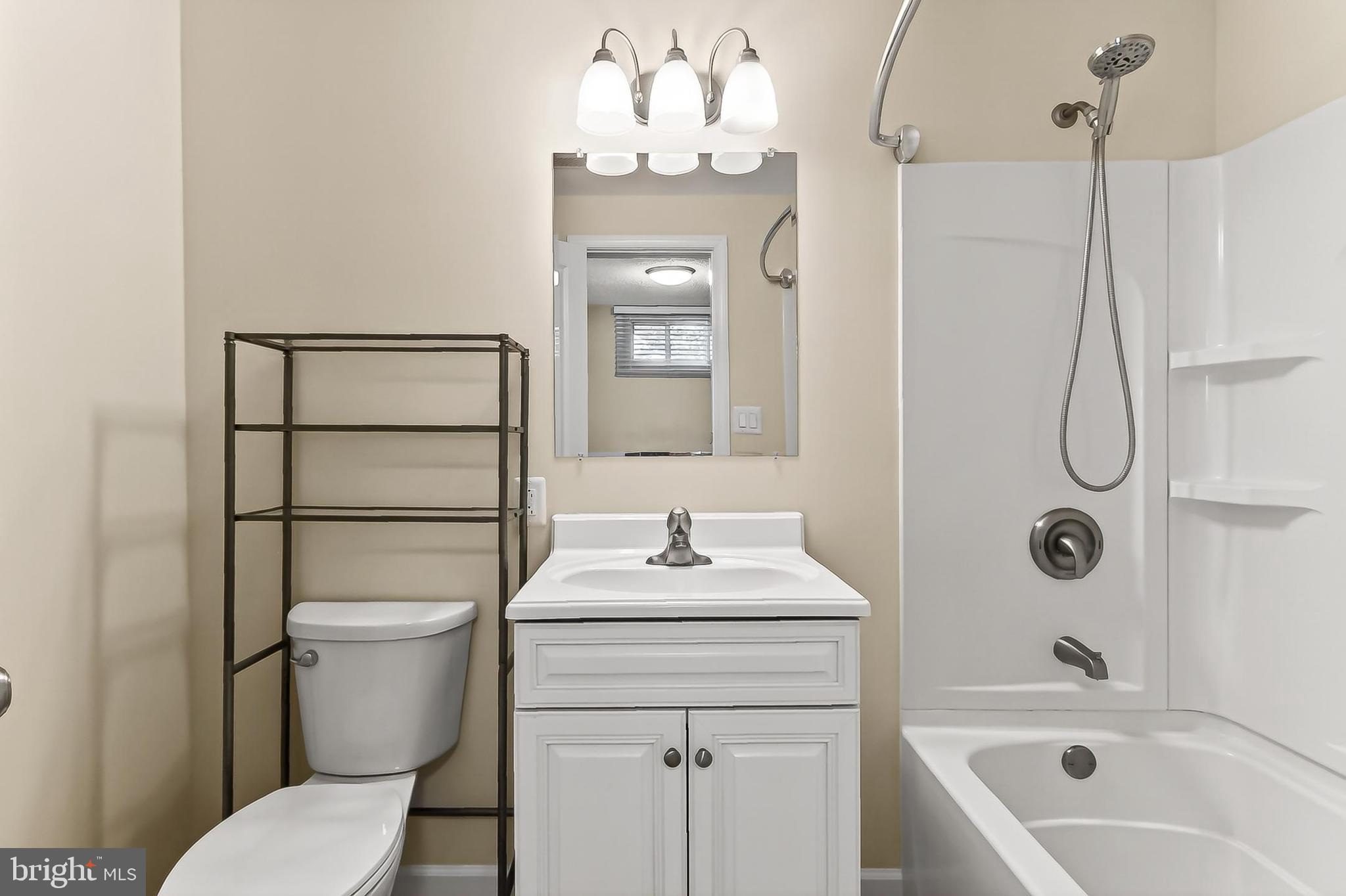 LONG BRANCH - Residential